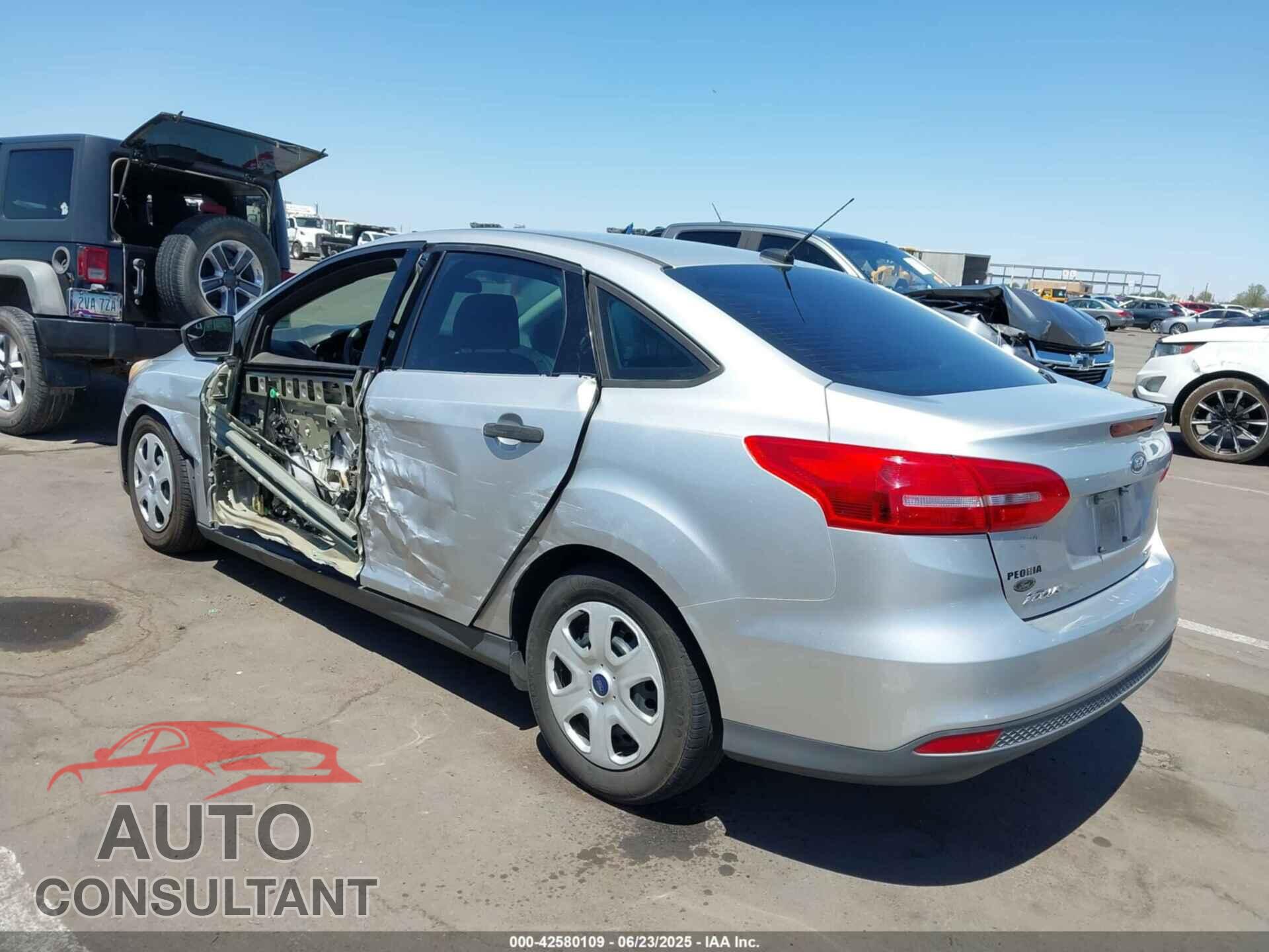 FORD FOCUS 2016 - 1FADP3E2XGL221449