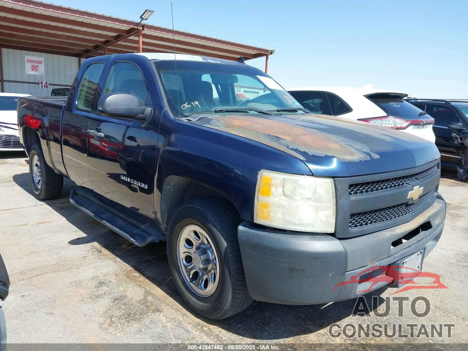 CHEVROLET SILVERADO 1500 2011 - 1GCRCPEXXBZ295846