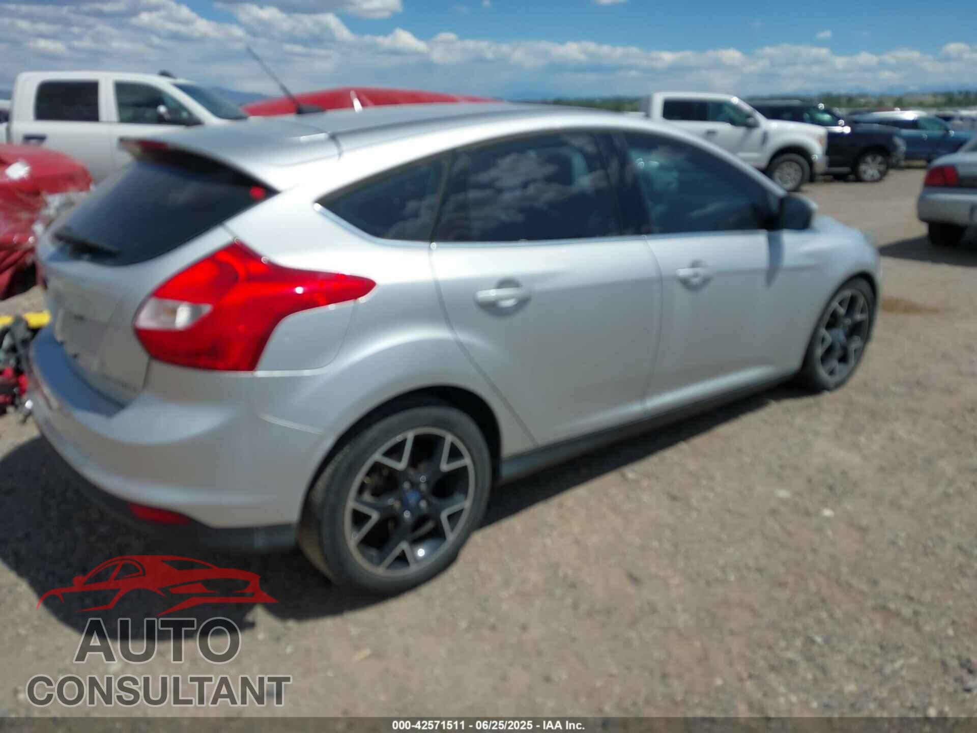 FORD FOCUS 2012 - 1FAHP3N29CL328844