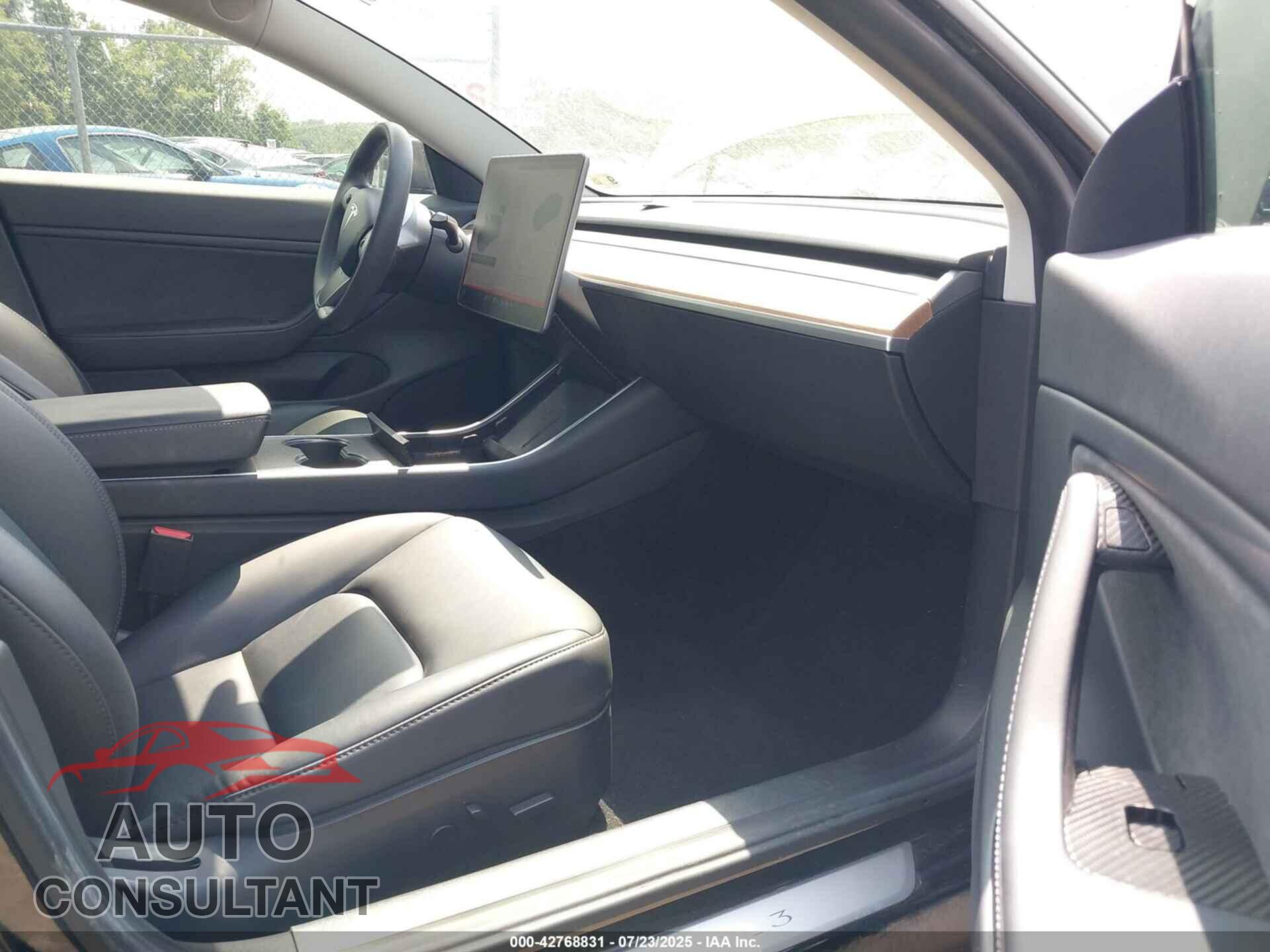 TESLA MODEL 3 2020 - 5YJ3E1EC2LF796182