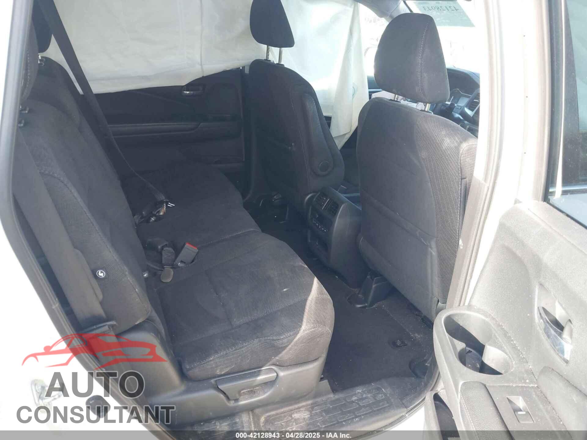 HONDA PILOT 2017 - 5FNYF6H36HB013061