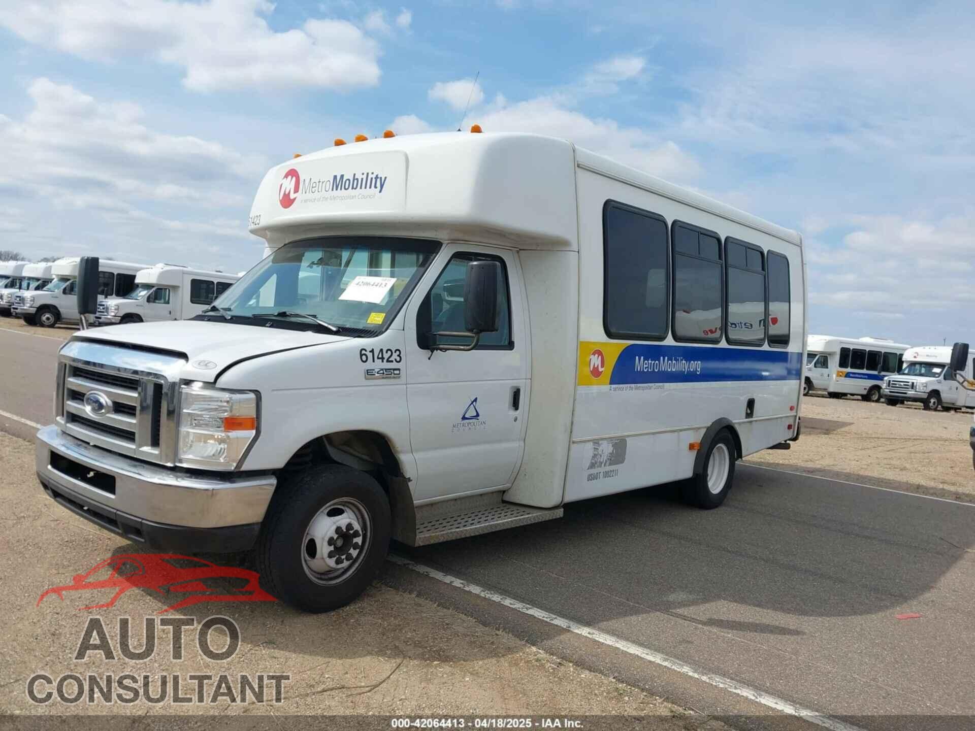 FORD E-450 CUTAWAY 2019 - 1FDFE4FS2KDC30982