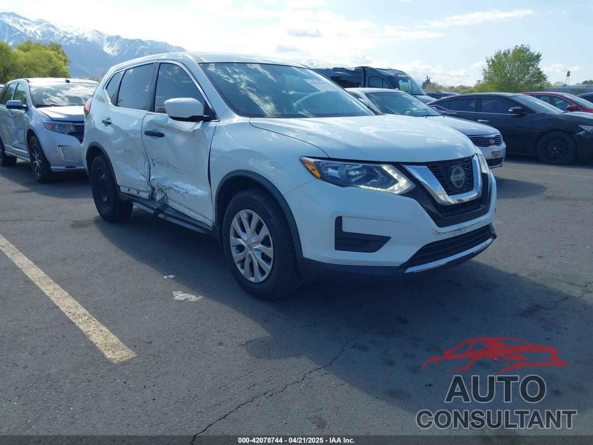 NISSAN ROGUE 2018 - KNMAT2MVXJP553034