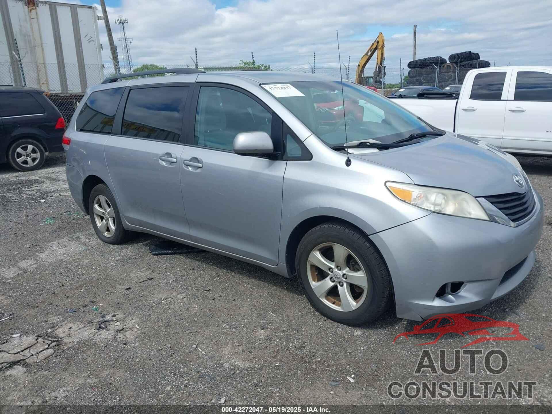 TOYOTA SIENNA 2013 - 5TDKK3DC3DS402574