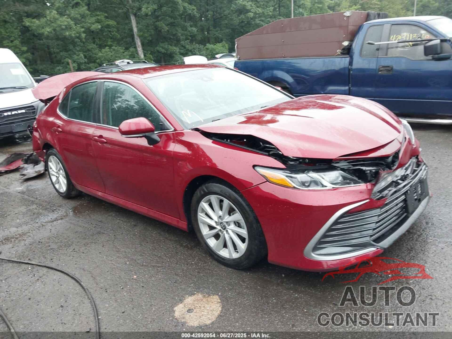 TOYOTA CAMRY 2022 - 4T1R11AK0NU623902