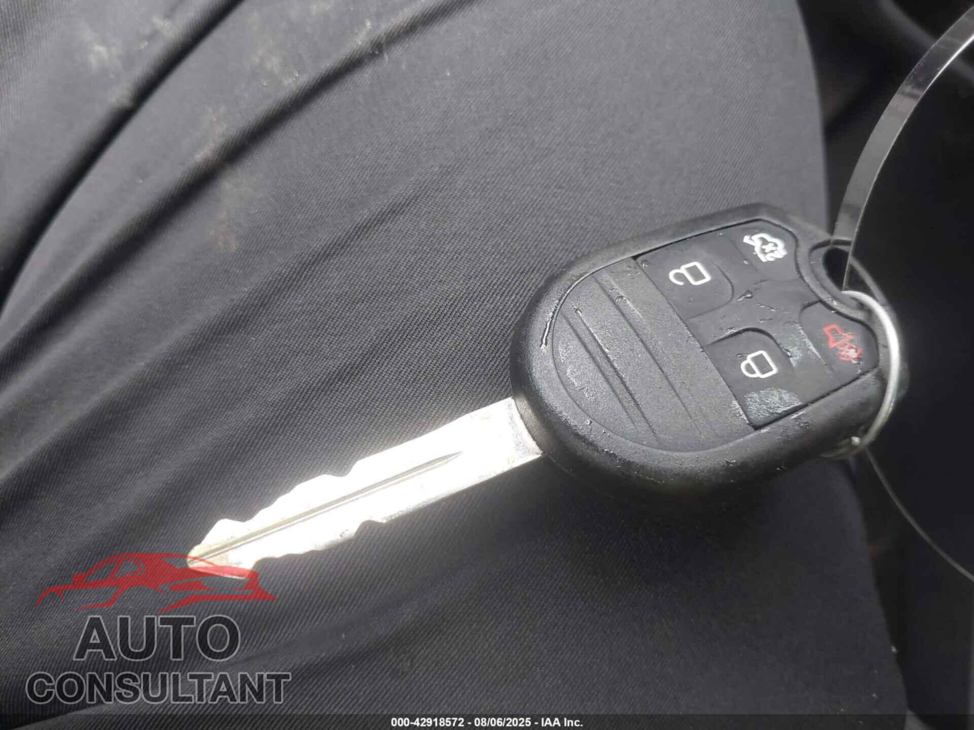 FORD TAURUS 2013 - 1FAHP2E83DG221457