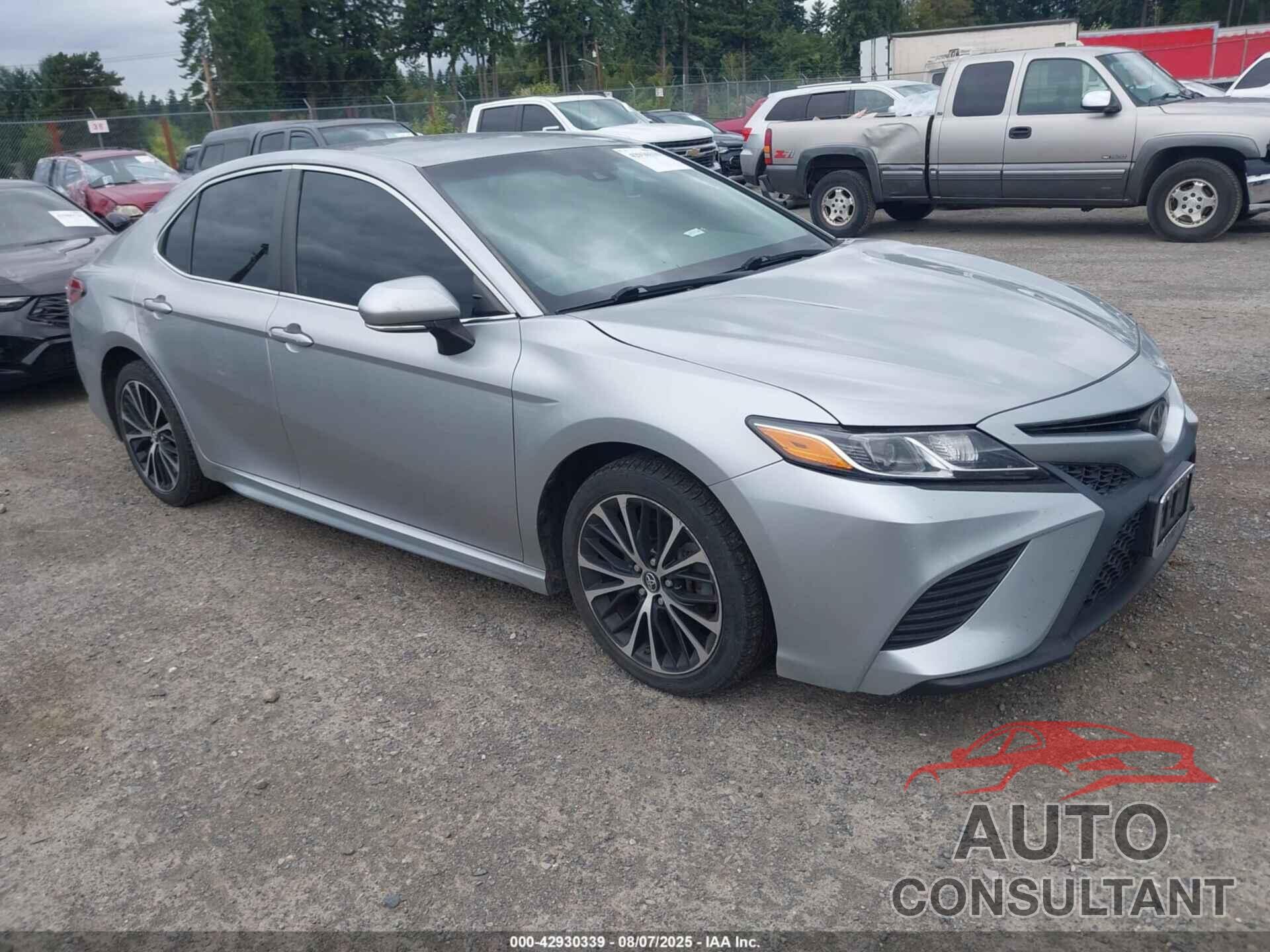 TOYOTA CAMRY 2018 - 4T1B11HKXJU644211