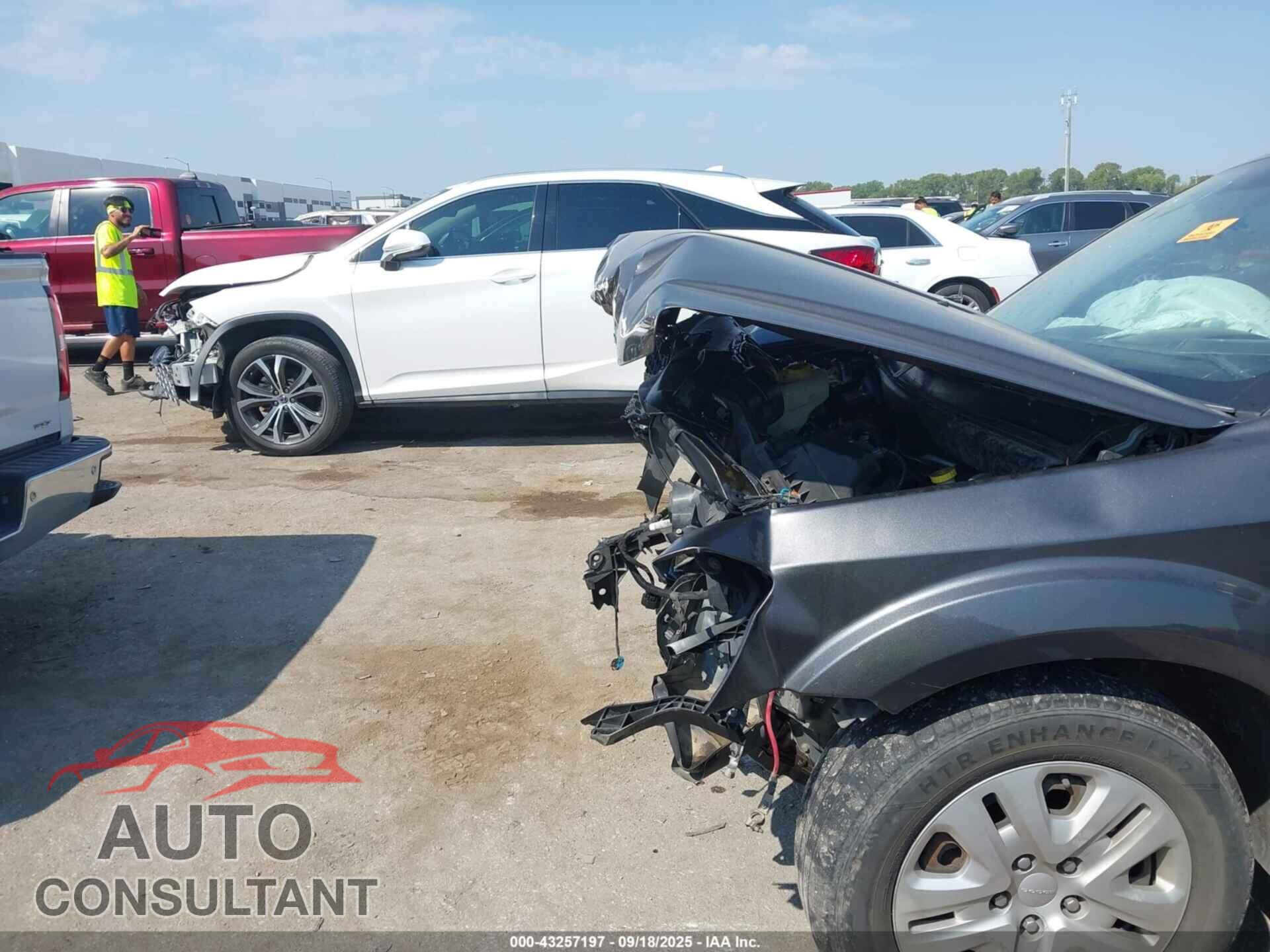 DODGE JOURNEY 2017 - 3C4PDCAB3HT568729