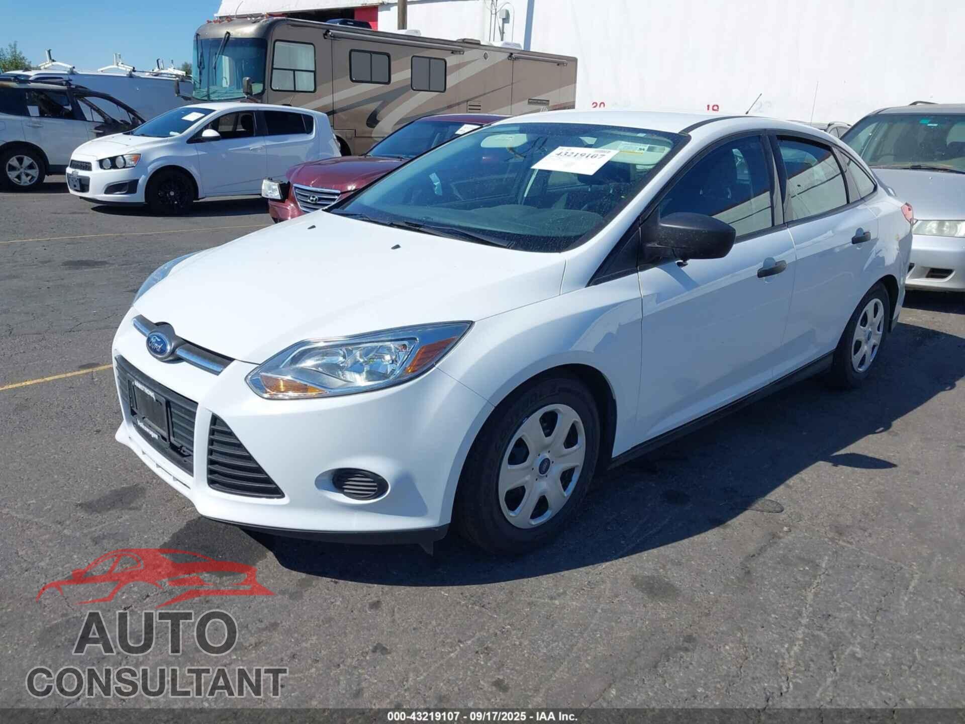 FORD FOCUS 2014 - 1FADP3E26EL382992