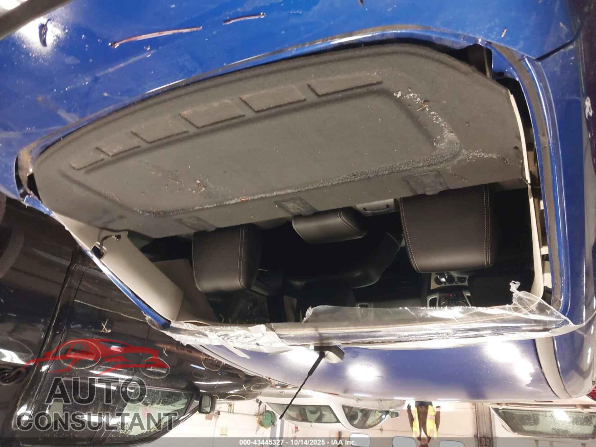 FORD FOCUS 2014 - 1FADP3F29EL373900