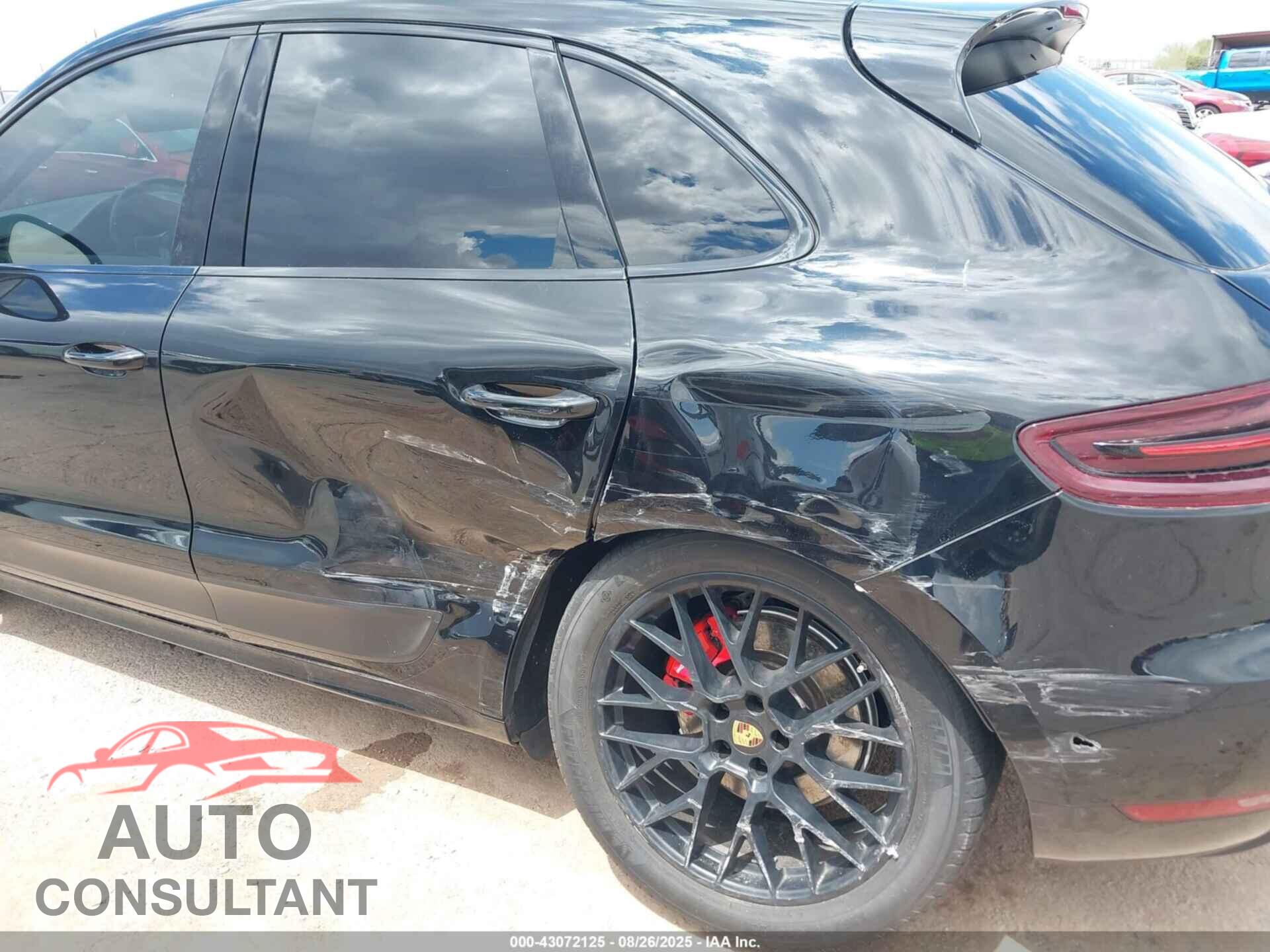 PORSCHE MACAN 2017 - WP1AG2A58HLB55443
