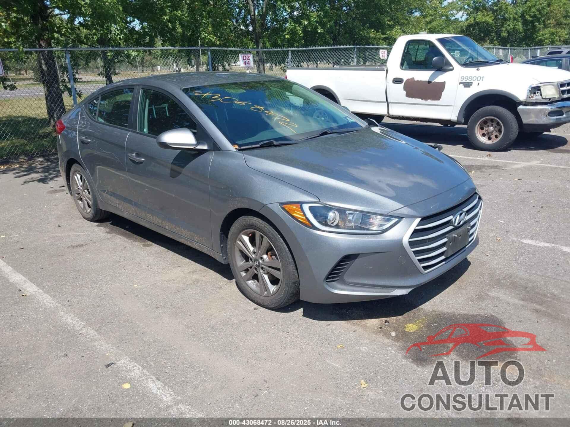 HYUNDAI ELANTRA 2018 - KMHD84LF3JU585387