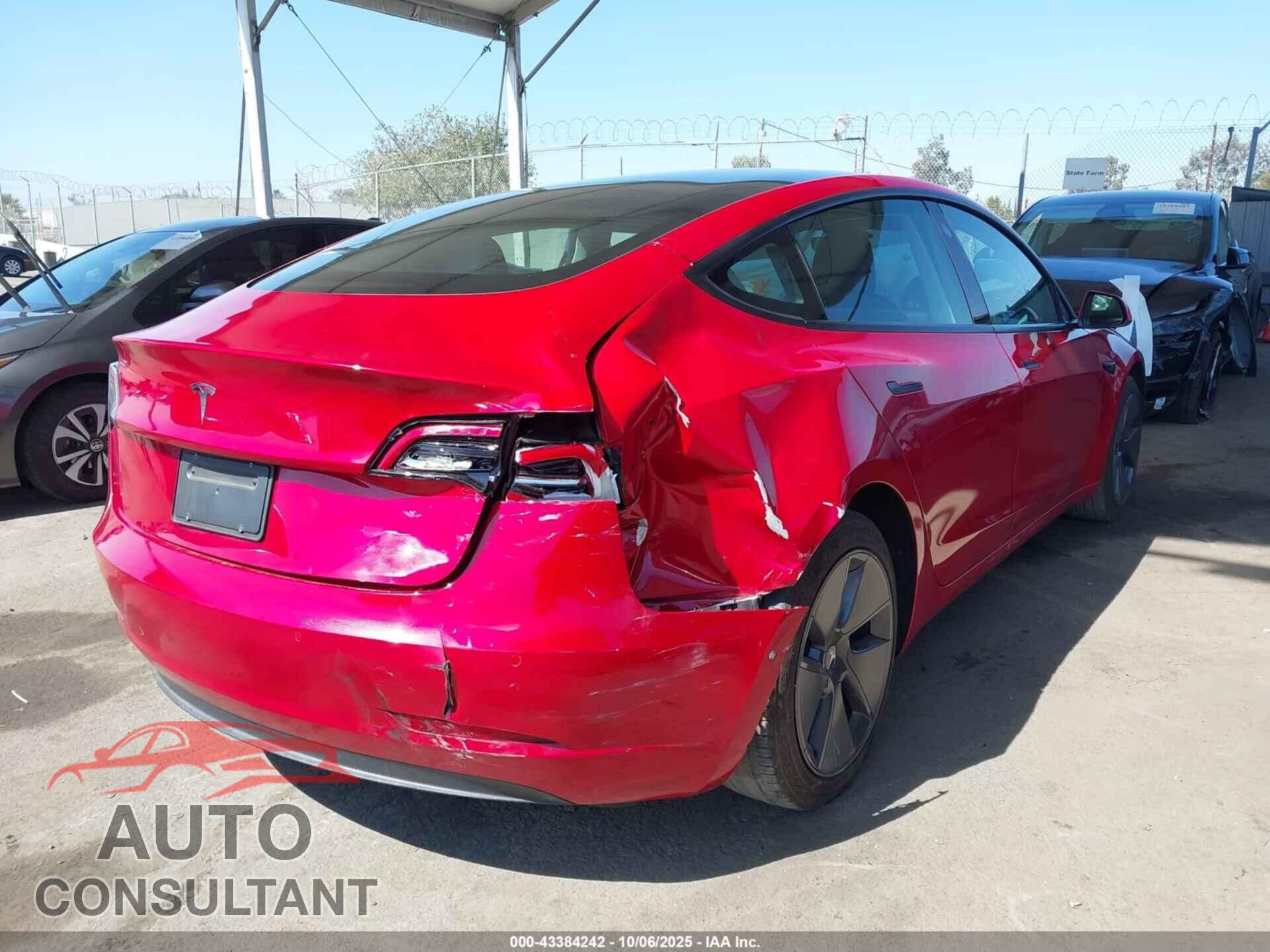 TESLA MODEL 3 2021 - 5YJ3E1EA5MF095085