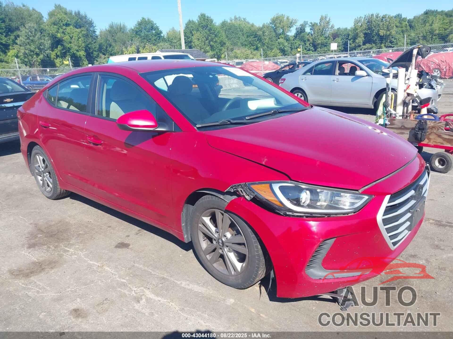 HYUNDAI ELANTRA 2017 - KMHD84LF3HU245327
