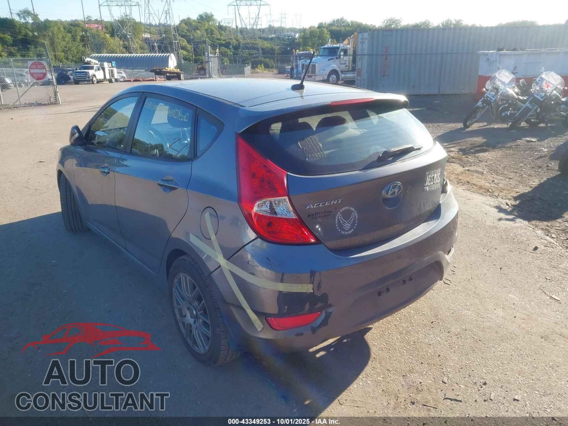 HYUNDAI ACCENT 2014 - KMHCU5AE3EU148146