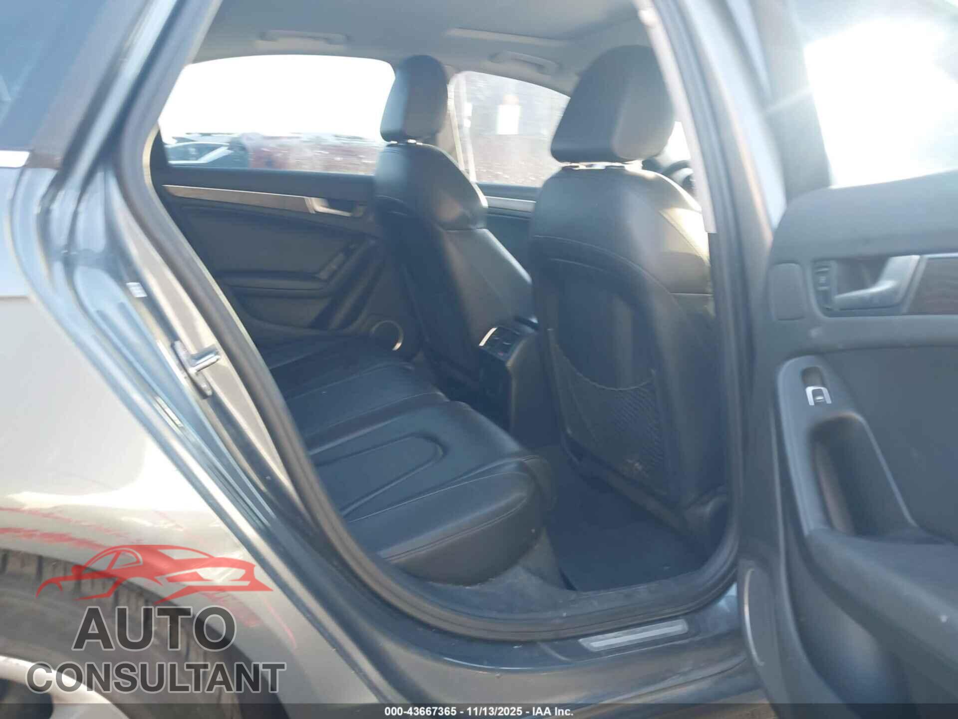 AUDI A4 2013 - WAUEFBFL6DN023287
