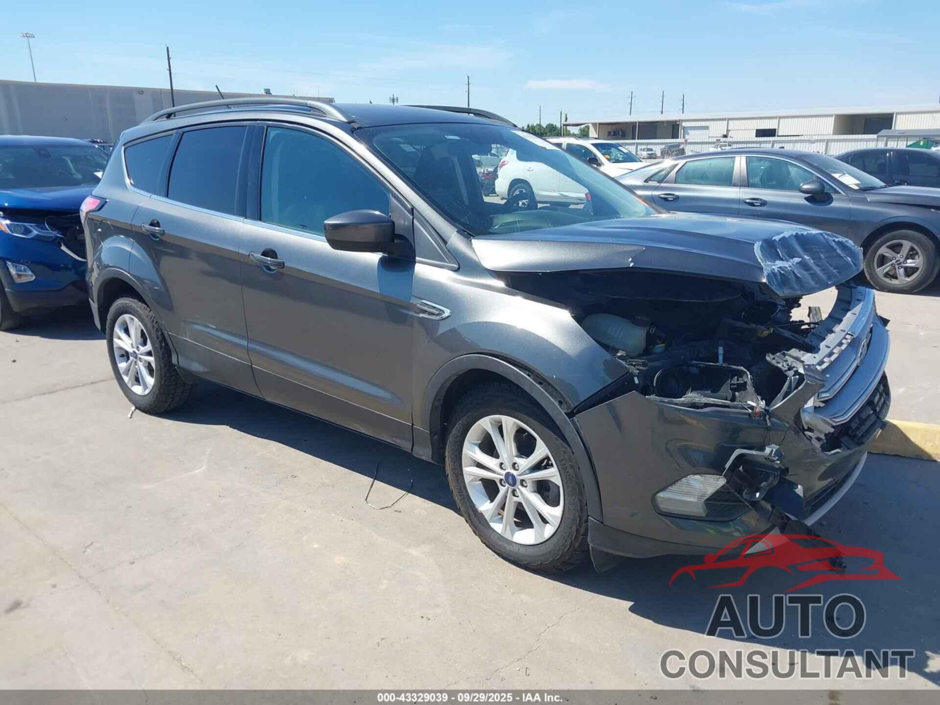 FORD ESCAPE 2018 - 1FMCU0GDXJUA95568