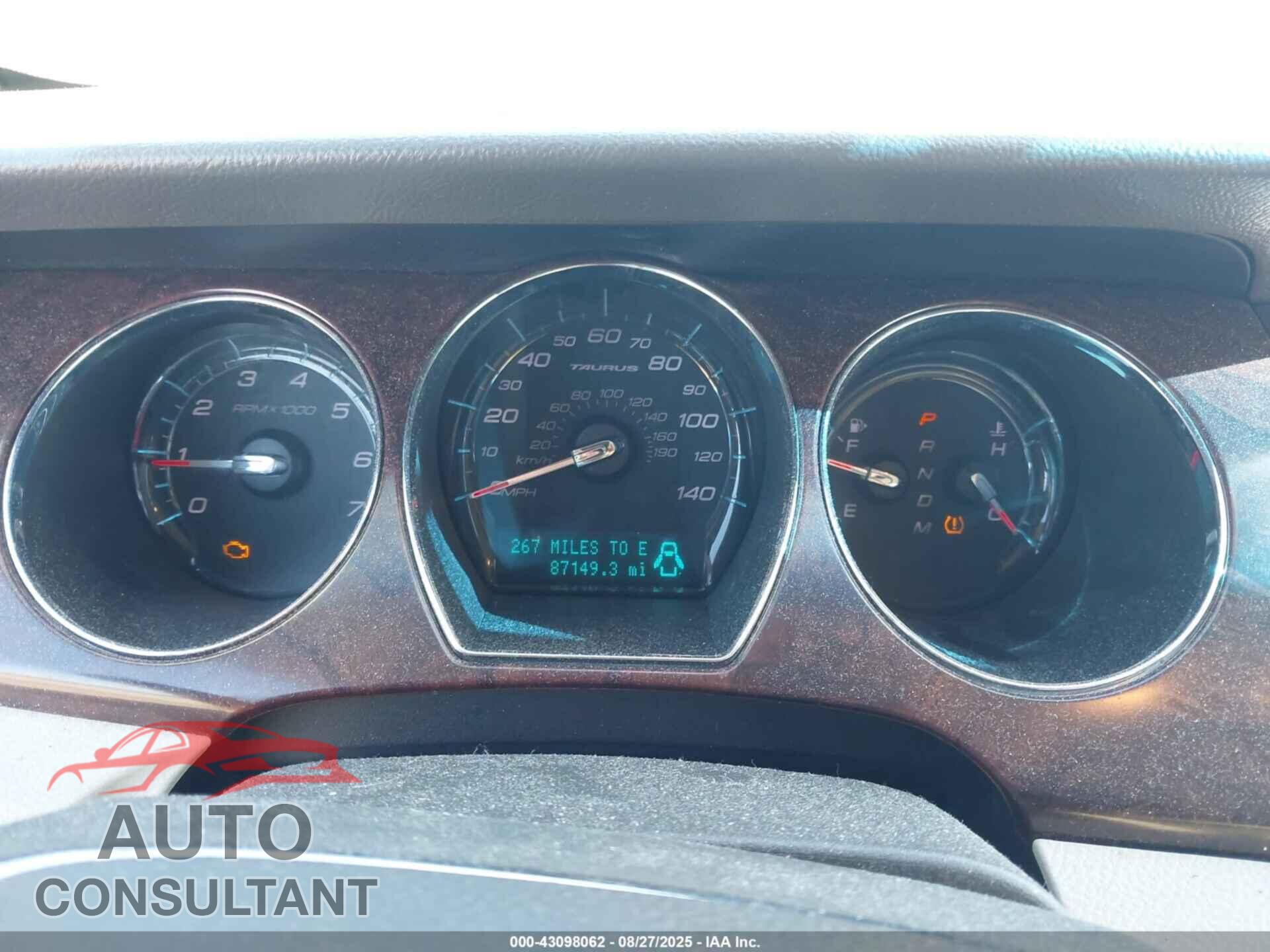 FORD TAURUS 2011 - 1FAHP2FW9BG106324