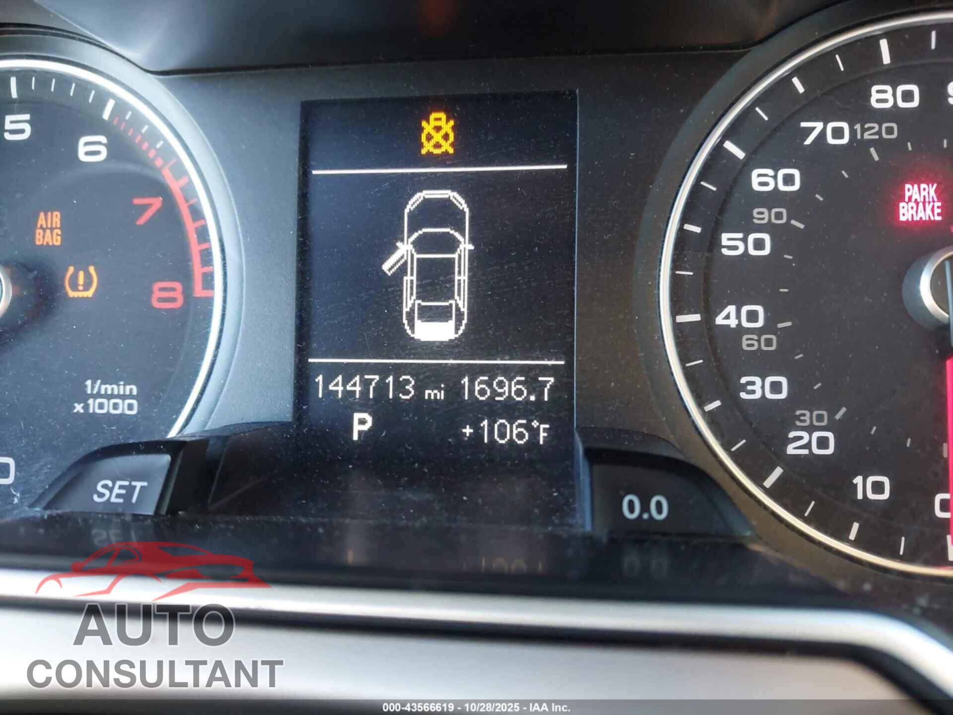AUDI A4 2013 - WAUBFAFL8DN044123