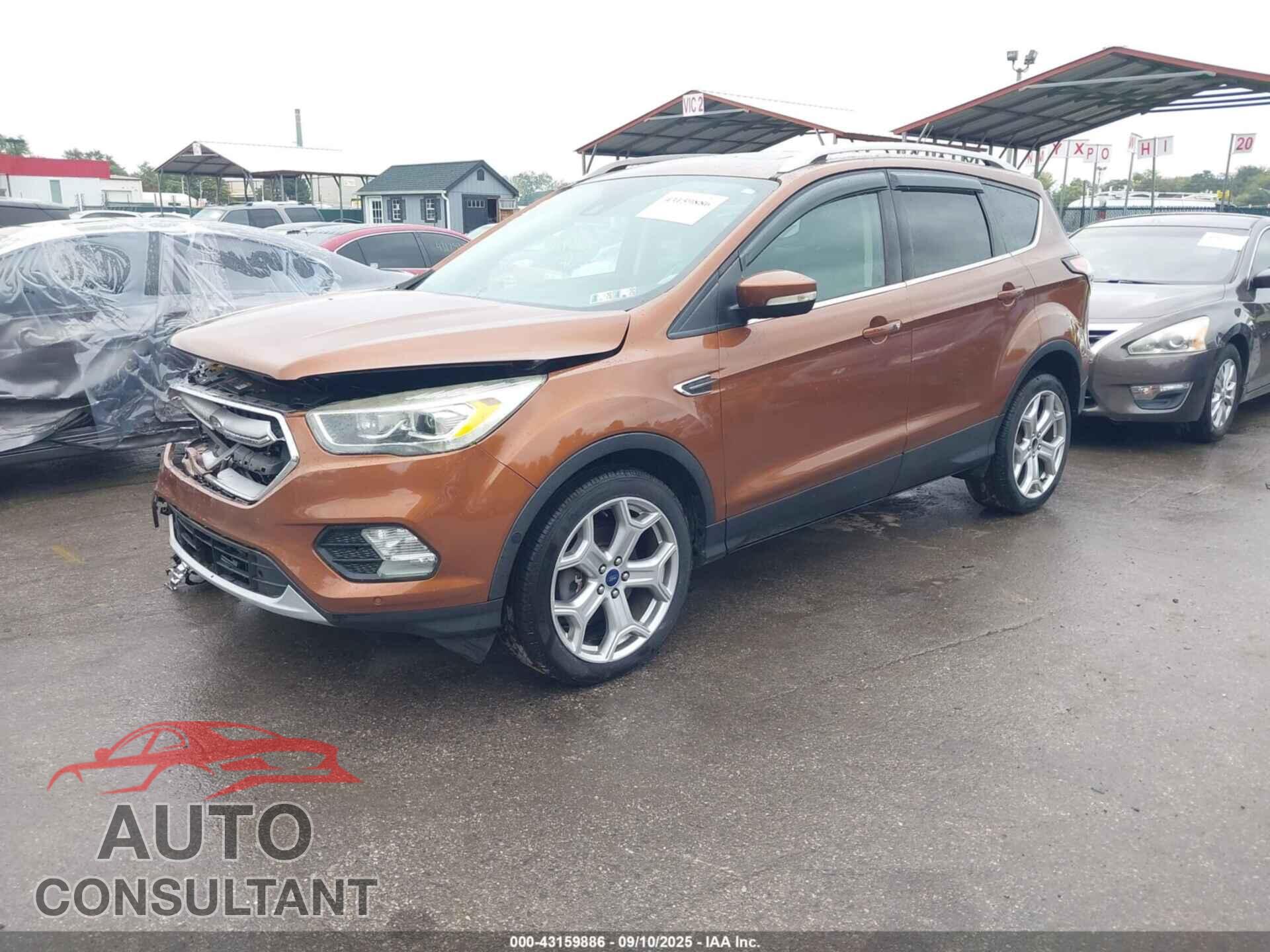 FORD ESCAPE 2017 - 1FMCU9J99HUE29043
