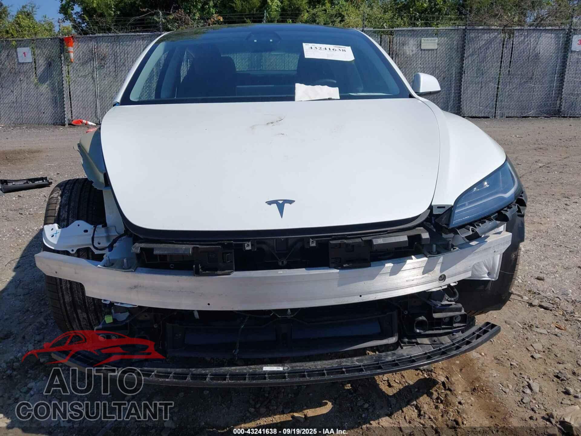 TESLA MODEL 3 2025 - 5YJ3E1EA6SF892829