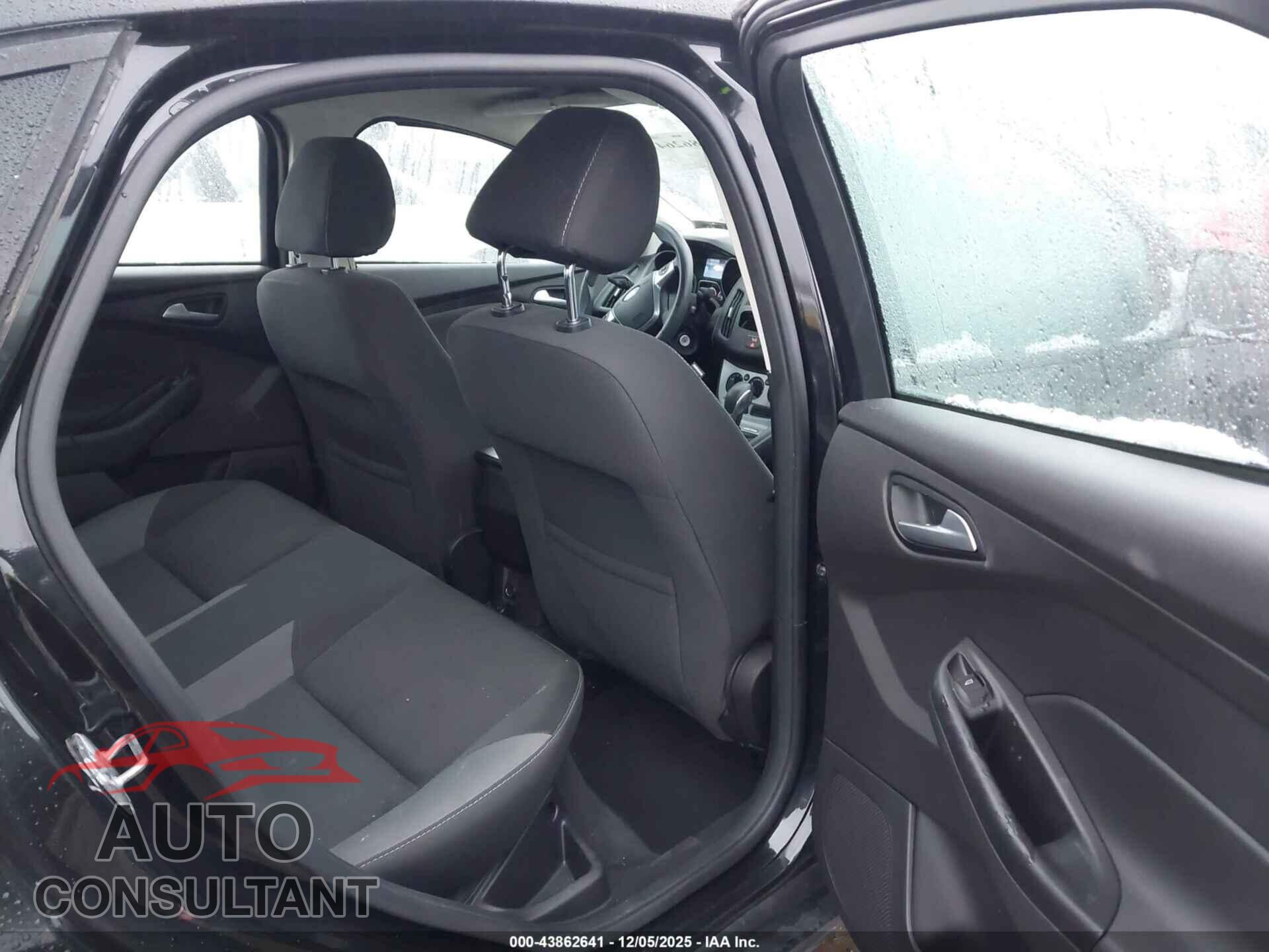 FORD FOCUS 2014 - 1FADP3F25EL227803
