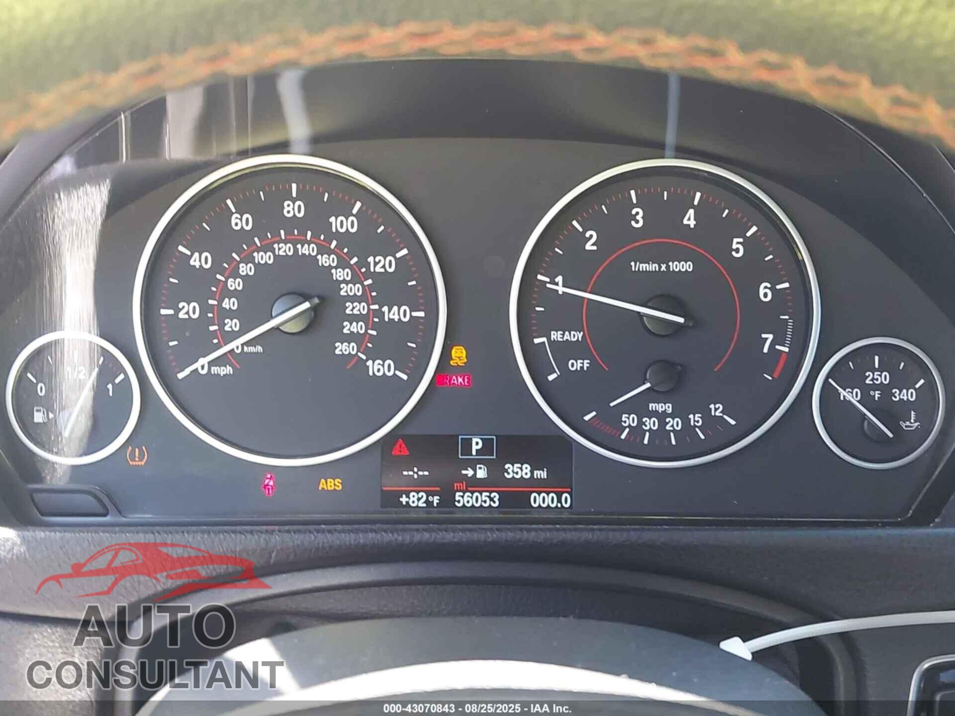 BMW 328I 2016 - WBA8E9G58GNU30203
