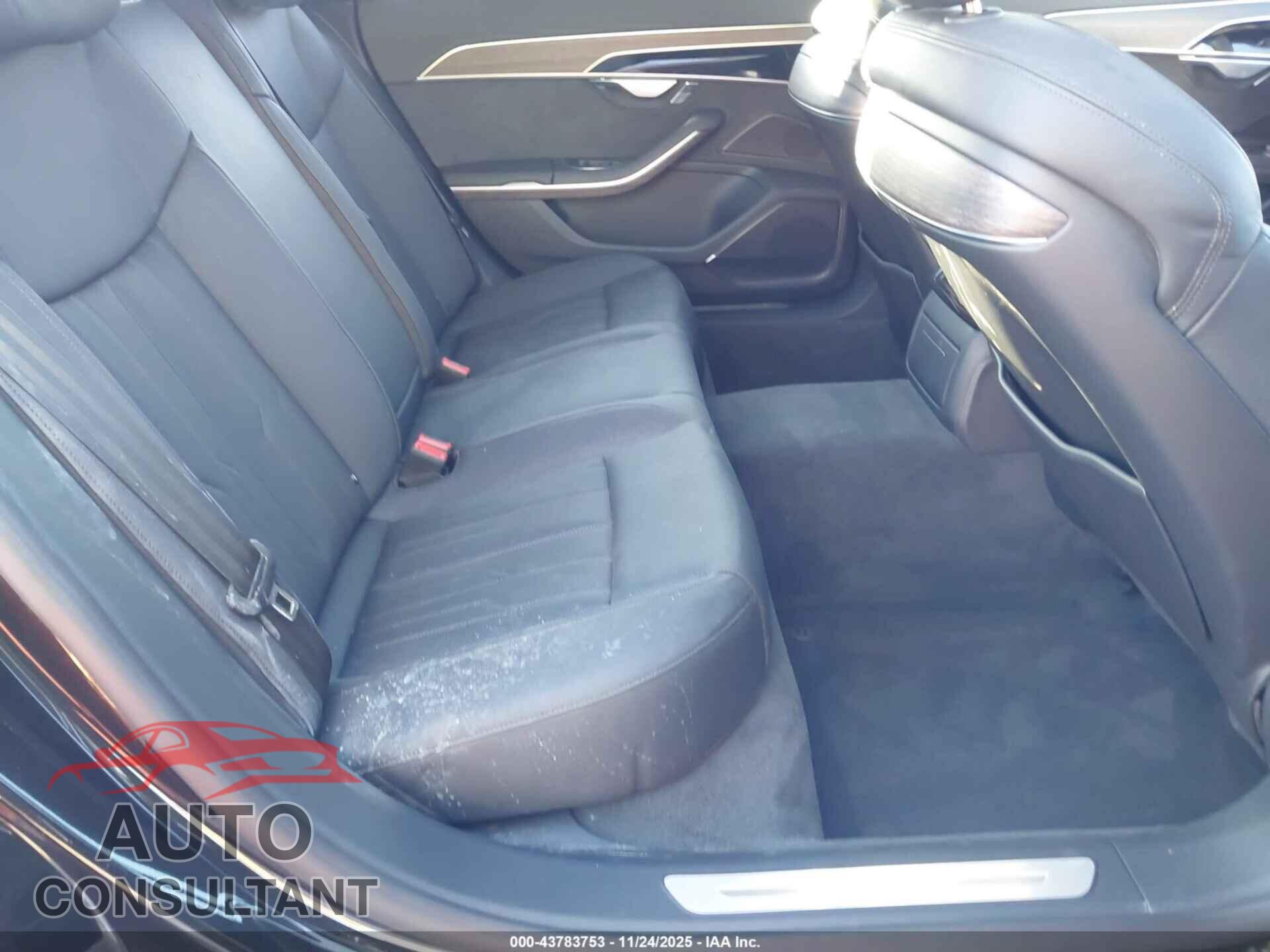 AUDI A8 2024 - WAULDAF81RN002809