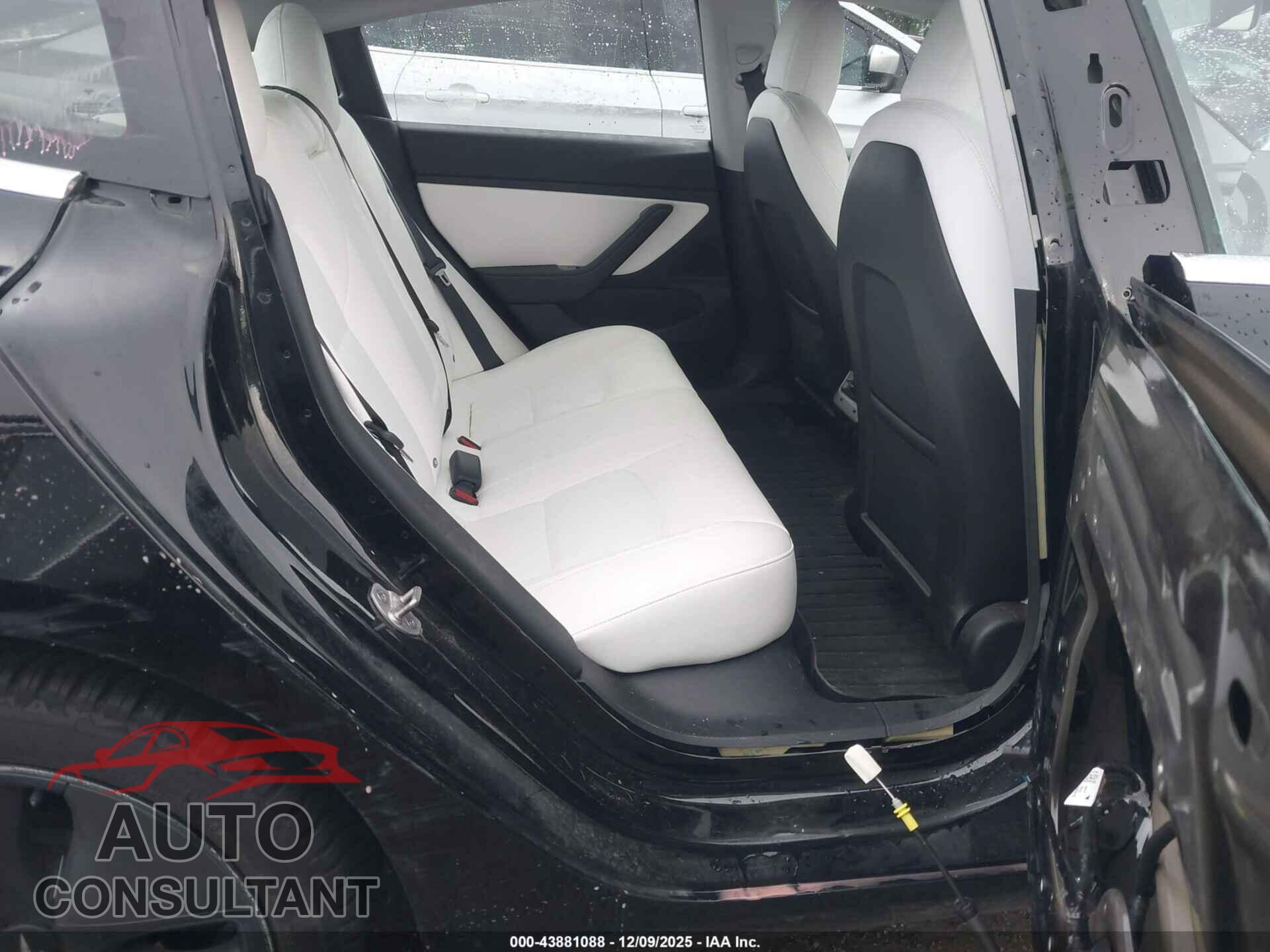 TESLA MODEL 3 2018 - 5YJ3E1EA2JF166402