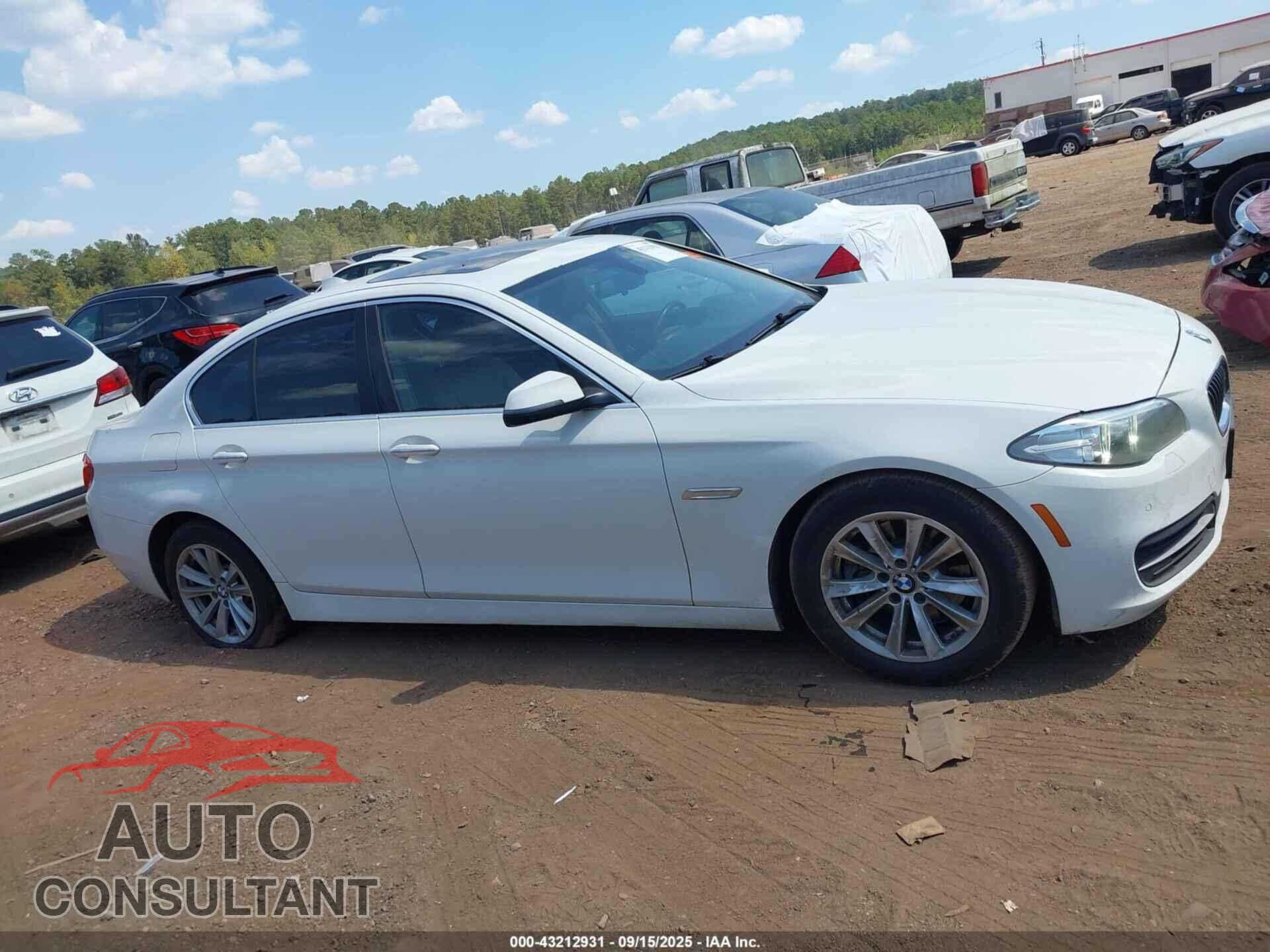 BMW 528I 2014 - WBA5A5C58ED508138