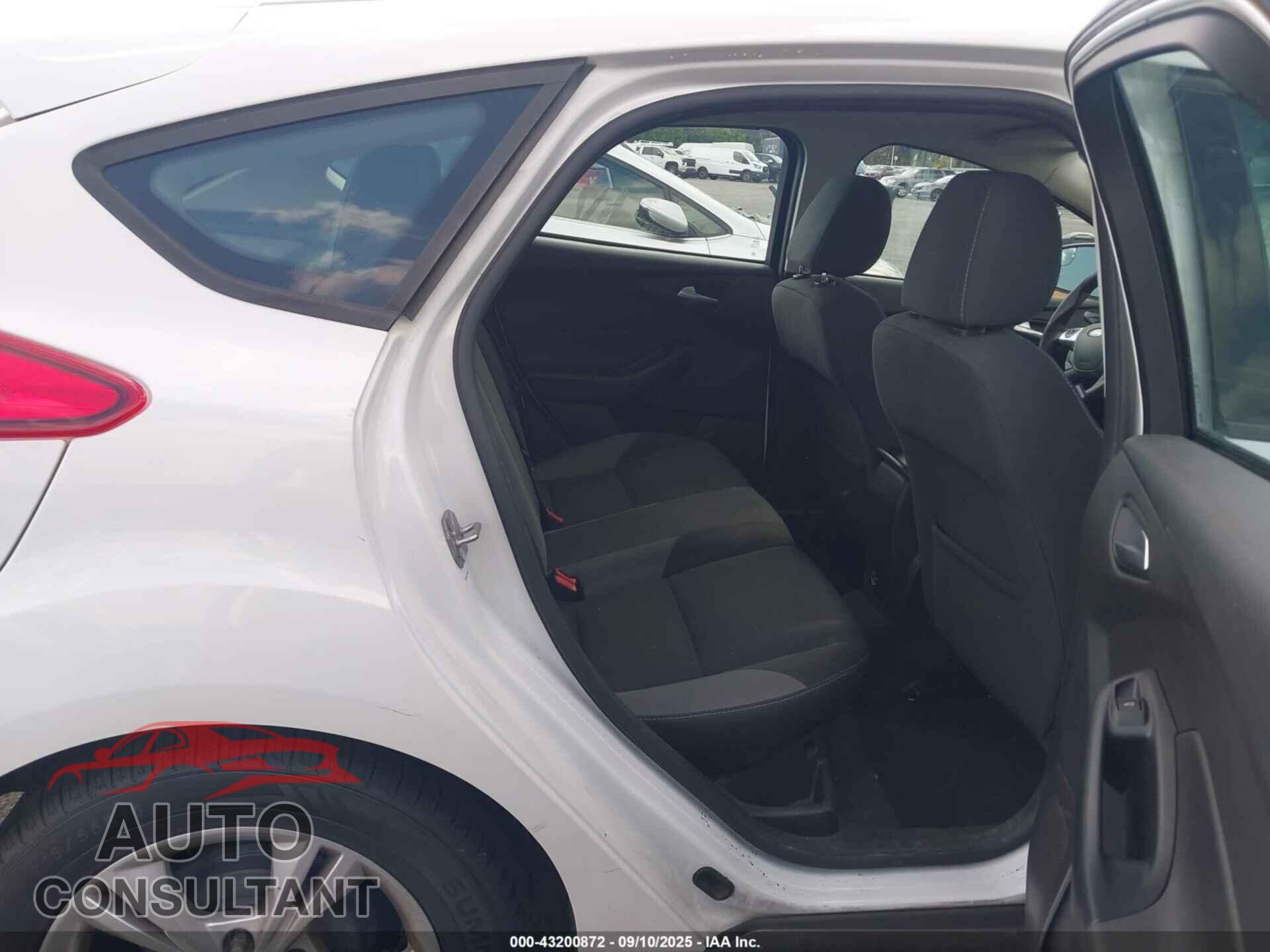 FORD FOCUS 2013 - 1FADP3K25DL264080