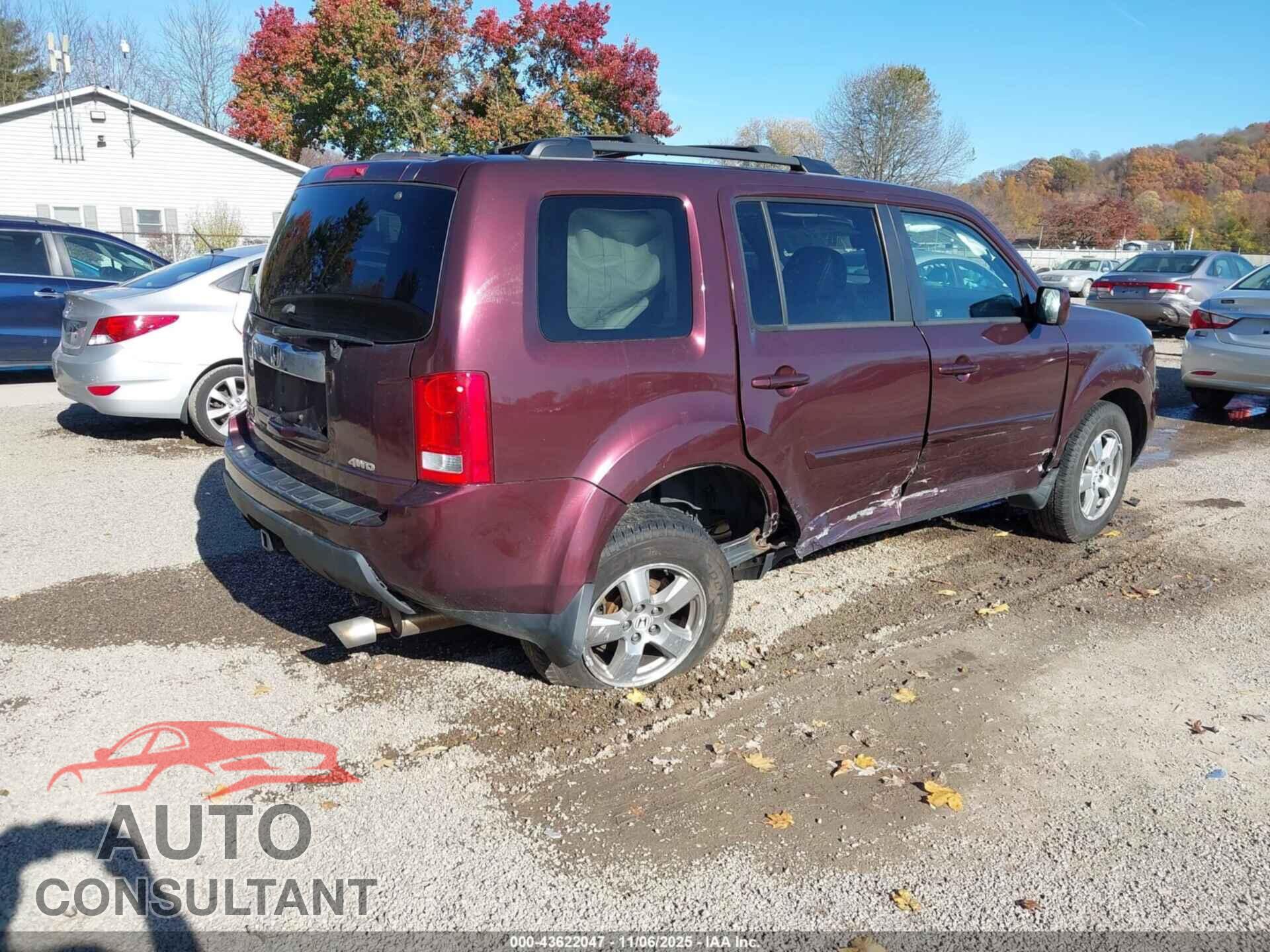 HONDA PILOT 2011 - 5FNYF4H65BB024896