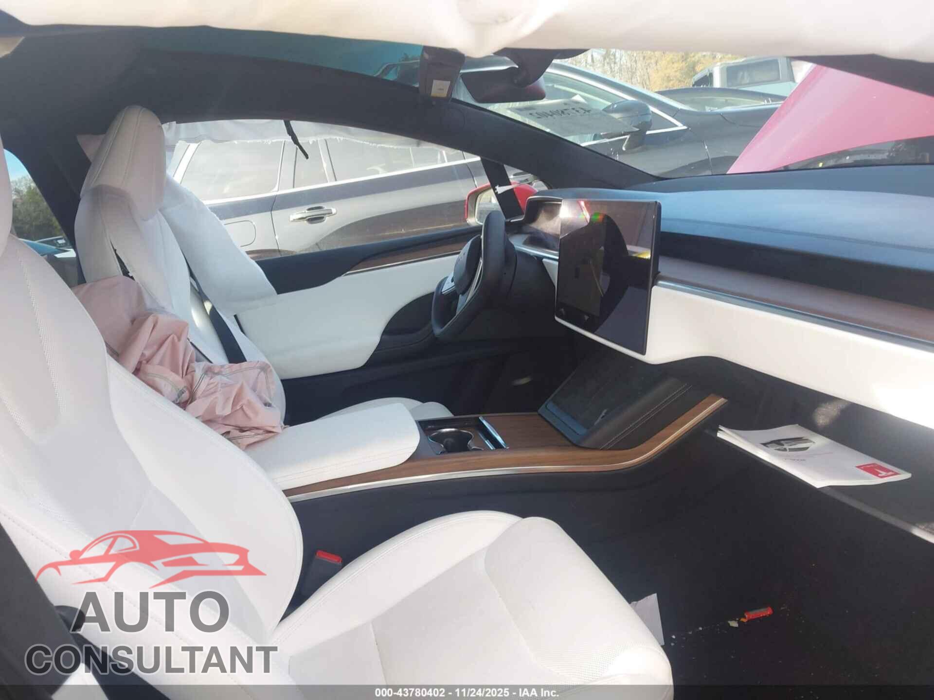 TESLA MODEL X 2024 - 7SAXCDE54RF440628