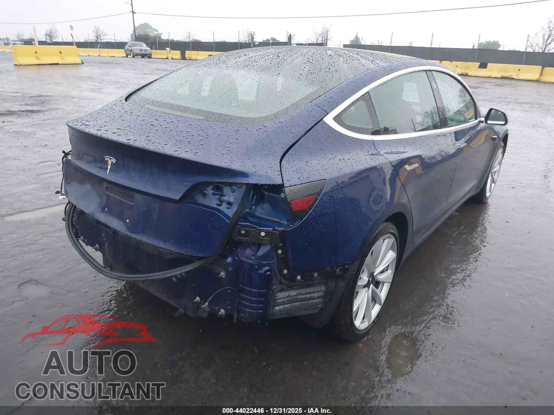 TESLA MODEL 3 2018 - 5YJ3E1EA7JF018262