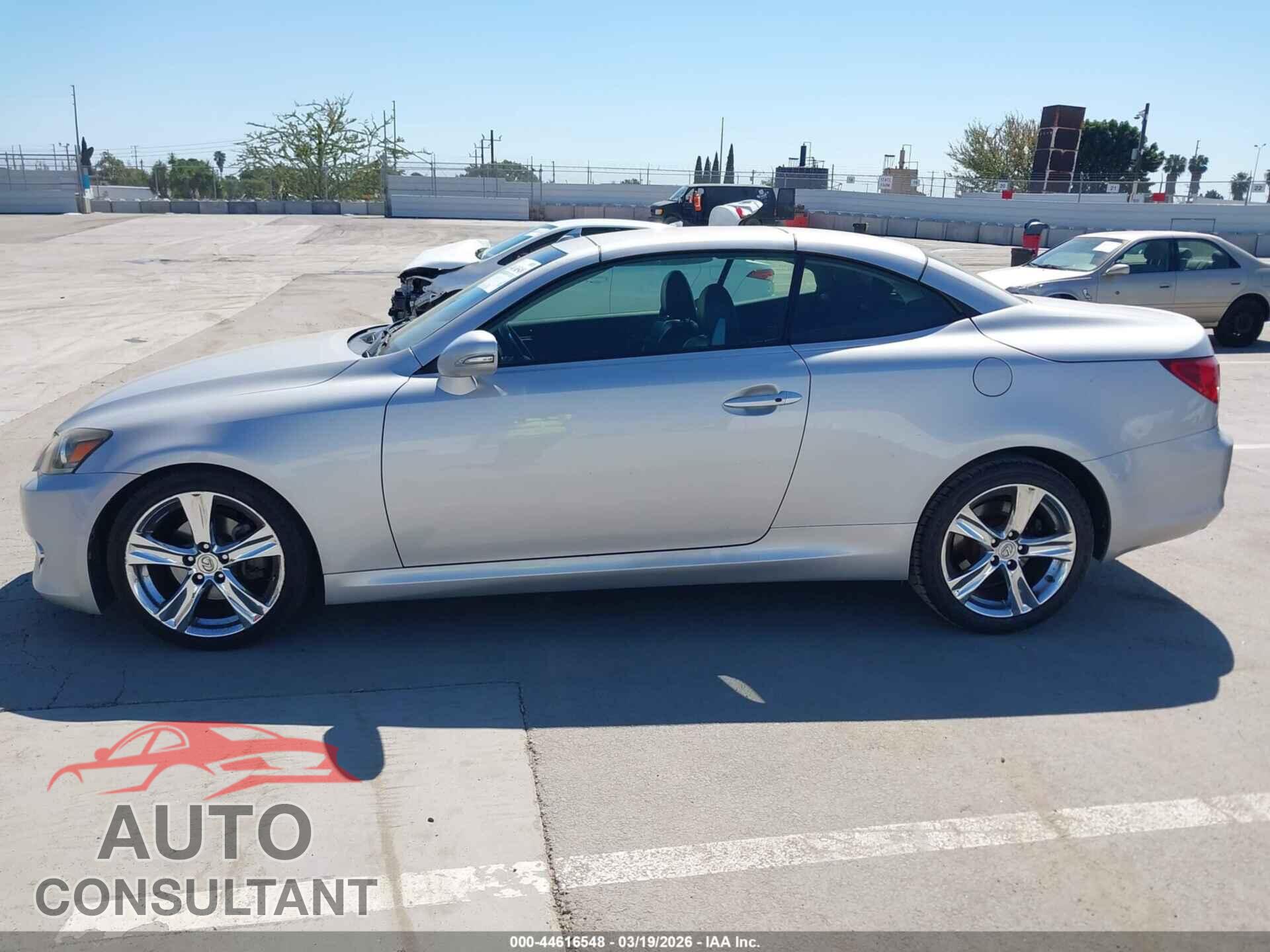 LEXUS IS 250C 2012 - JTHFF2C25C2524804