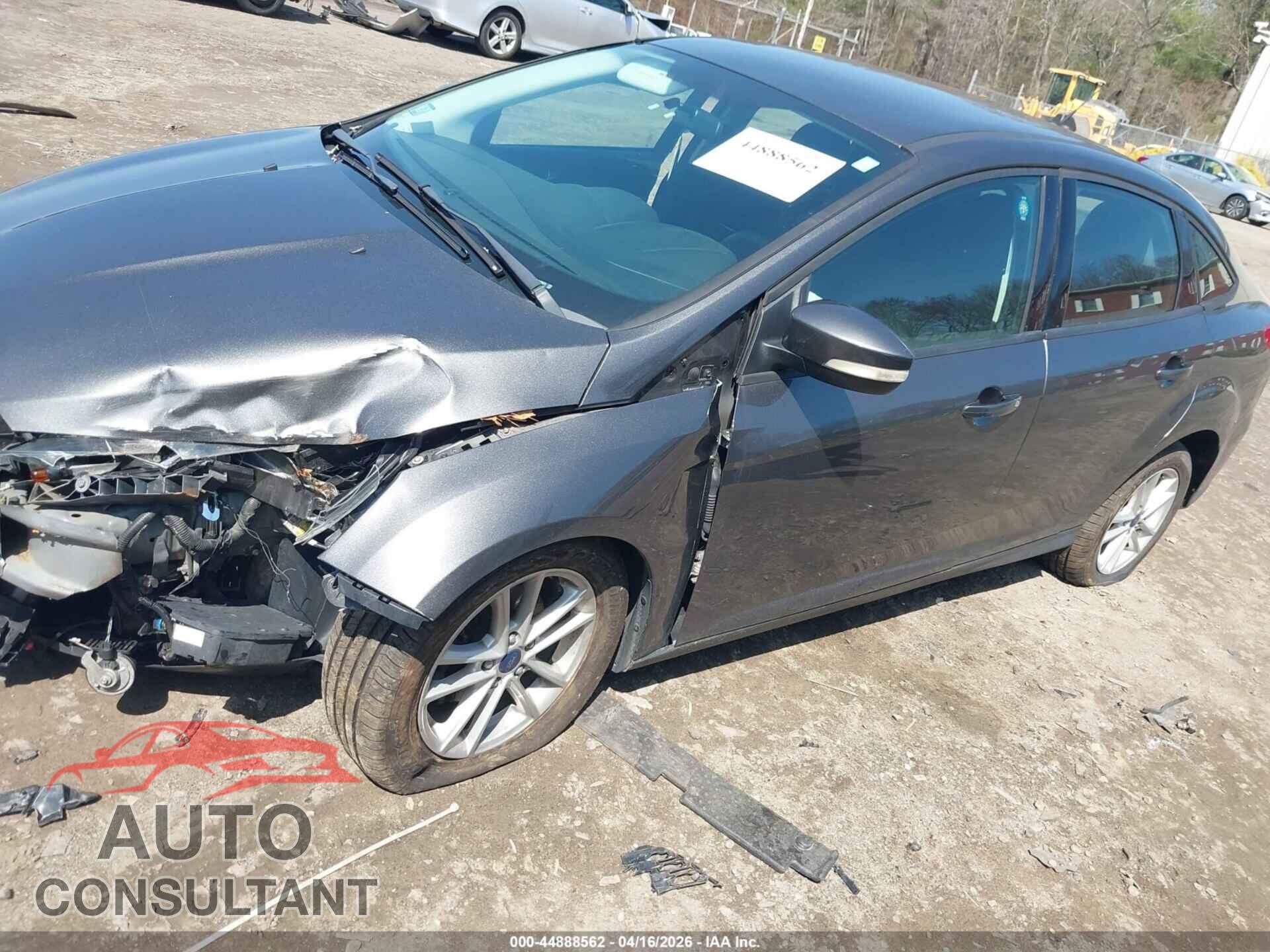 FORD FOCUS 2015 - 1FADP3F2XFL342673
