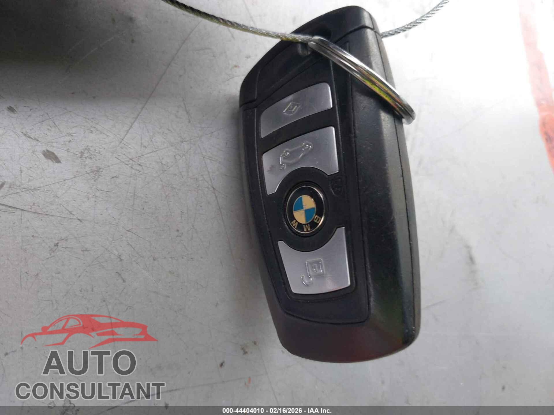 BMW 528I 2011 - WBAFR1C58BC672710