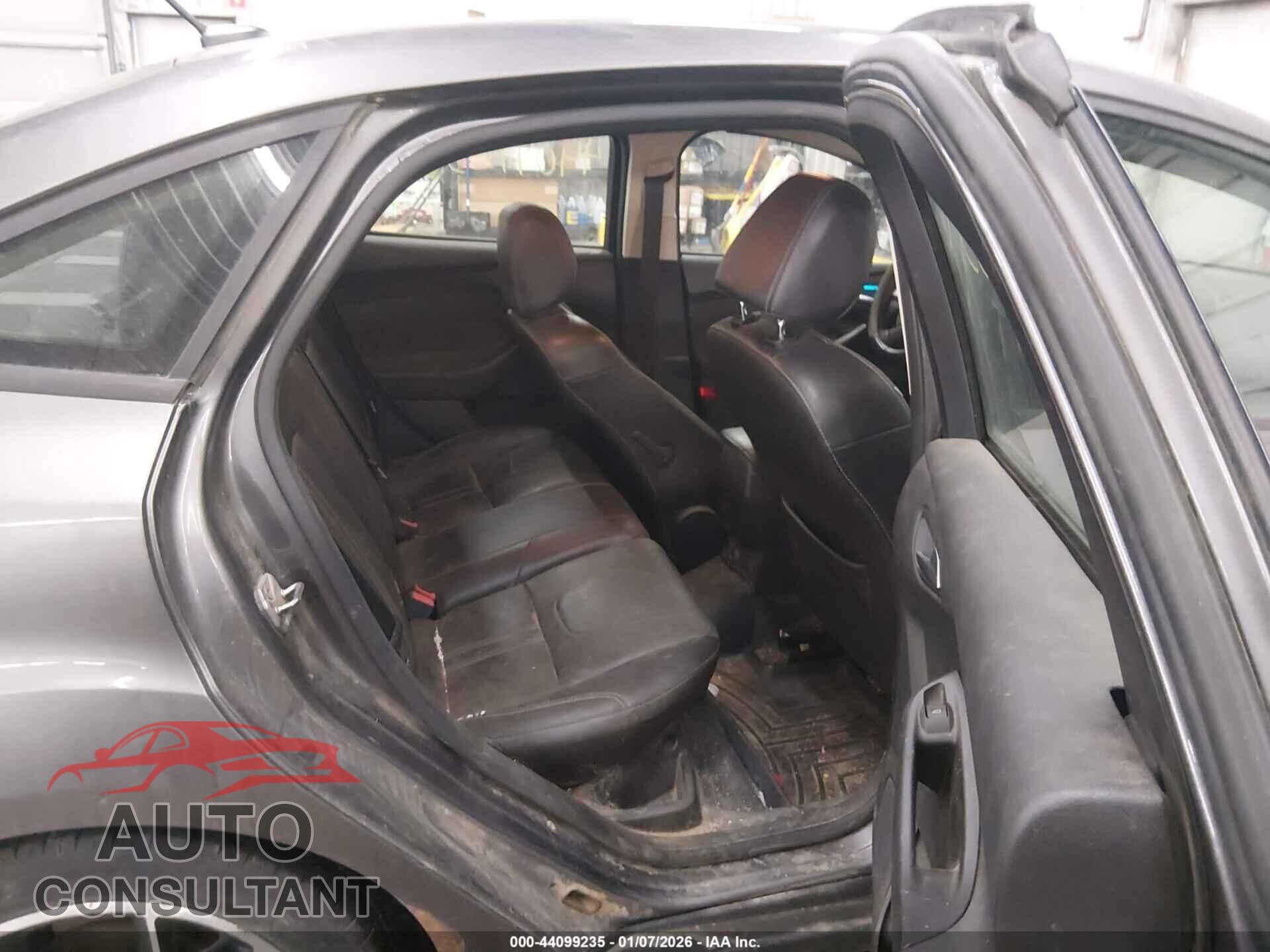 FORD FOCUS 2014 - 1FADP3F27EL382000