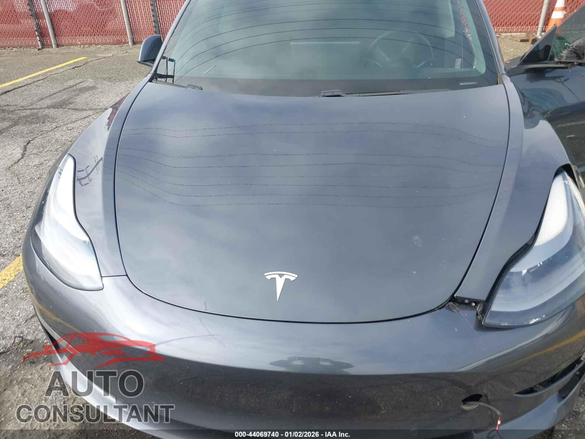 TESLA MODEL 3 2021 - 5YJ3E1EA4MF867561
