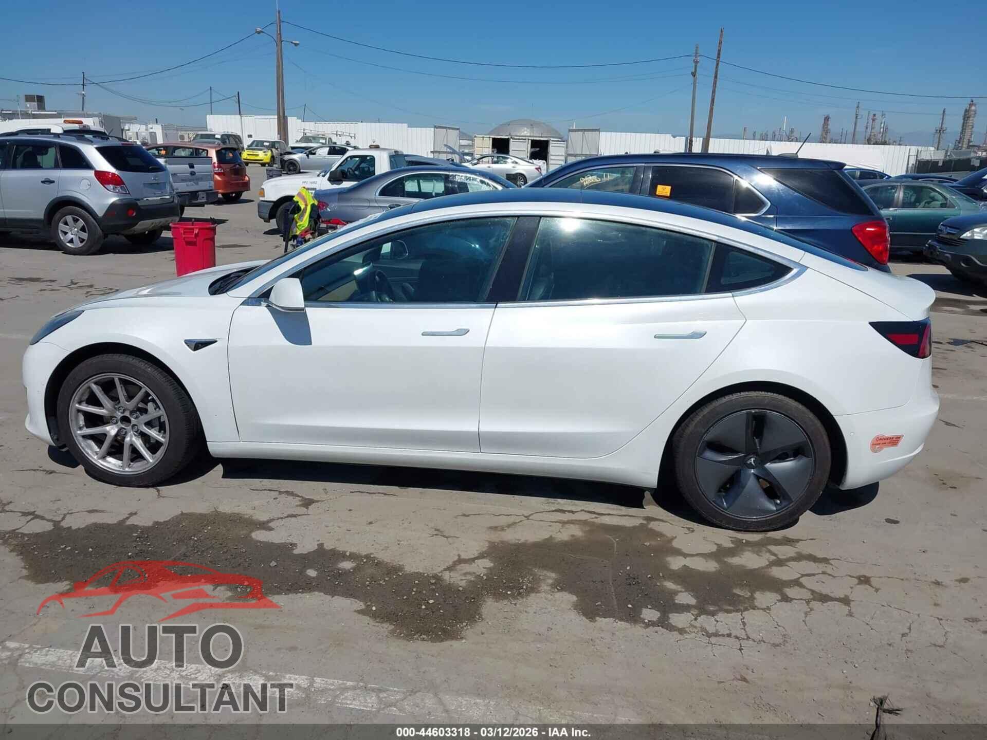 TESLA MODEL 3 2020 - 5YJ3E1EA2LF744890