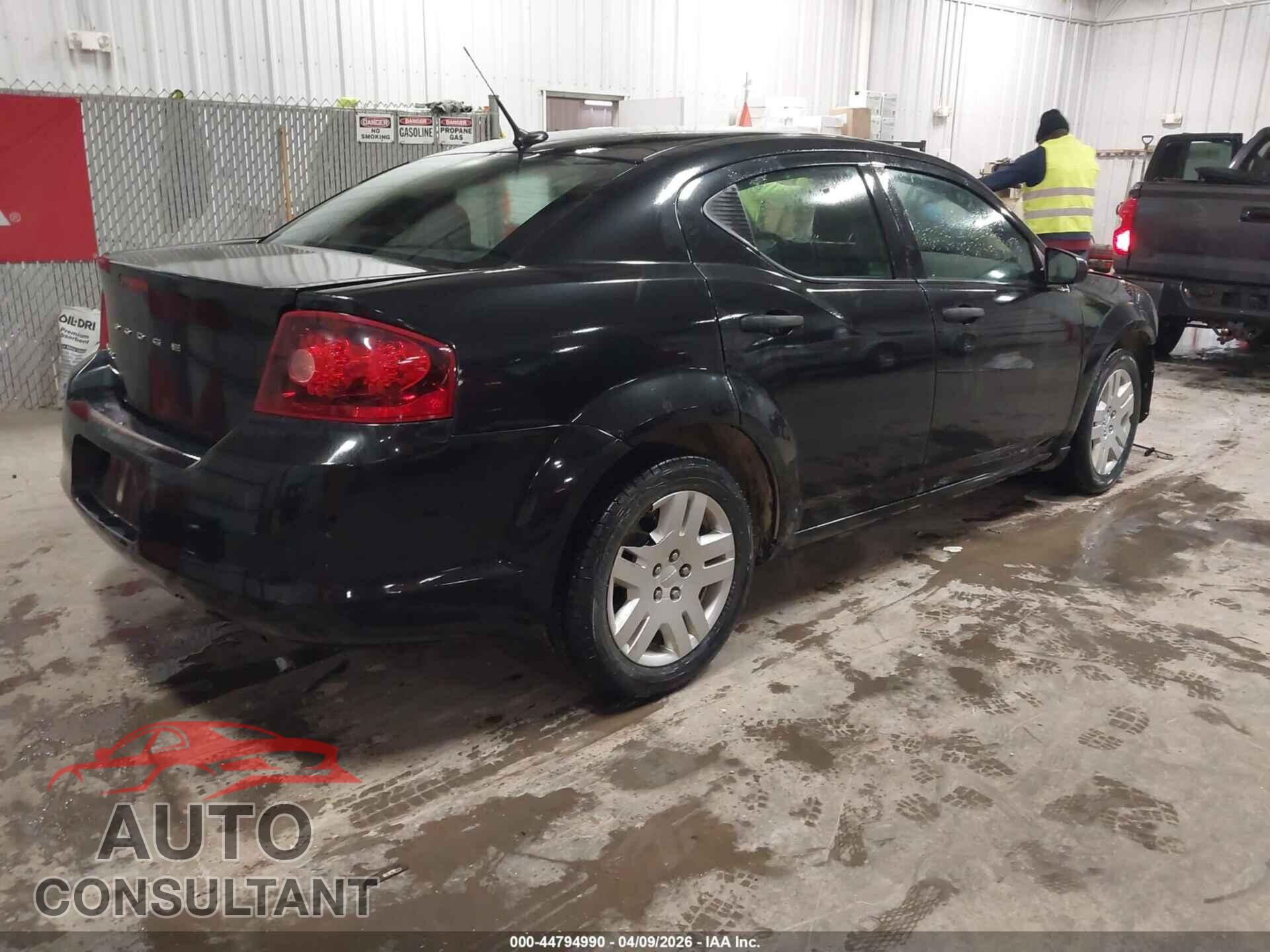 DODGE AVENGER 2011 - 1B3BD4FB5BN508095