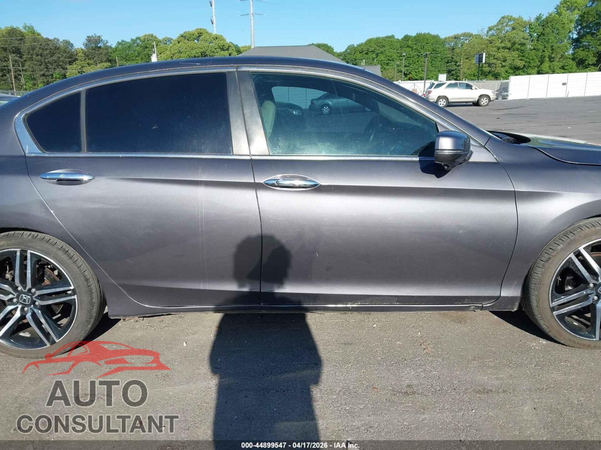 HONDA ACCORD 2017 - 1HGCR2F82HA042575