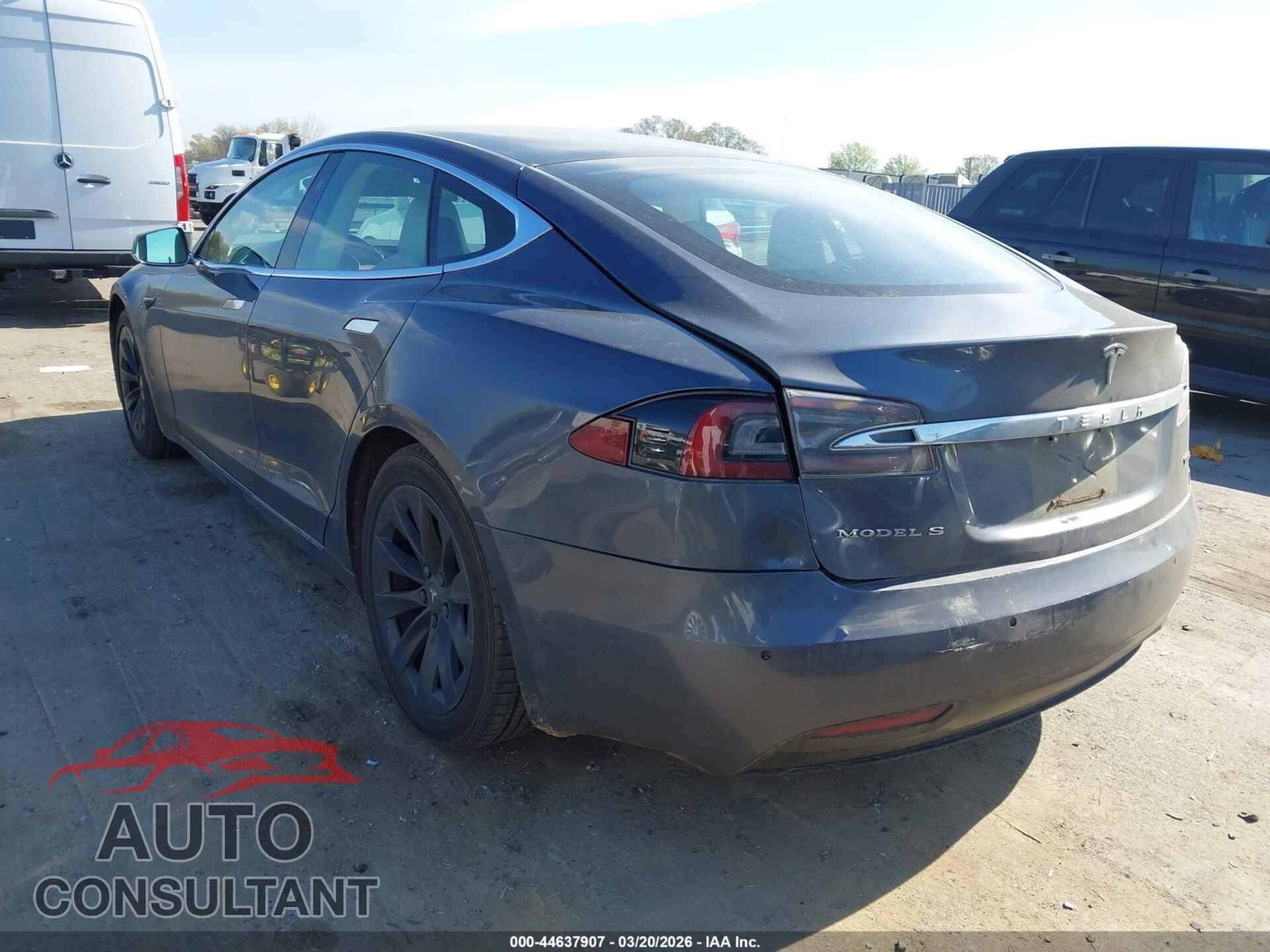 TESLA MODEL S 2018 - 5YJSA1E24JF297752