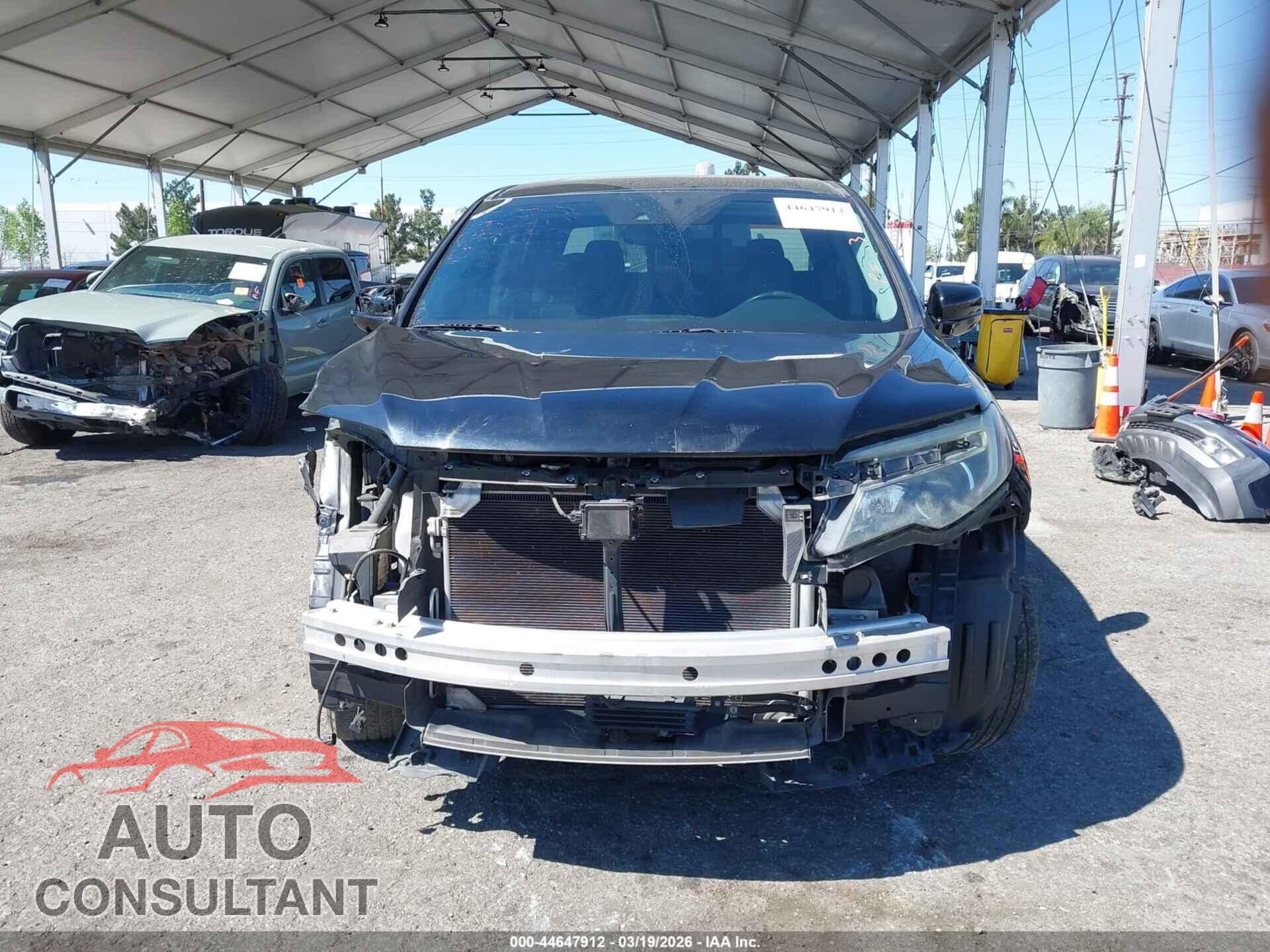 HONDA RIDGELINE 2017 - 5FPYK3F76HB003251