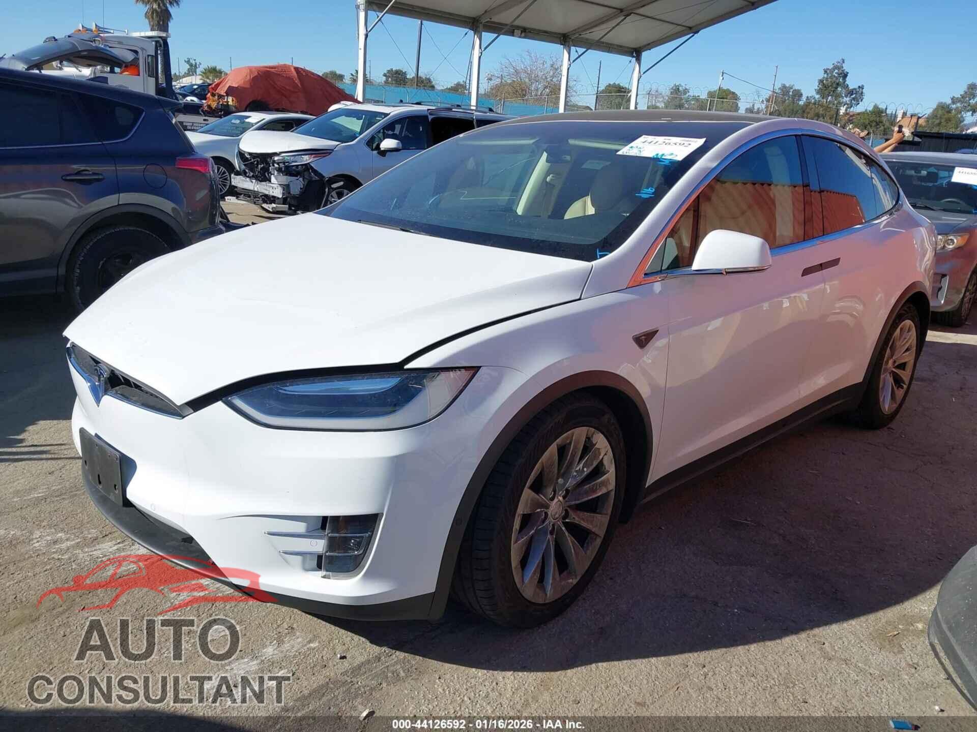 TESLA MODEL X 2016 - 5YJXCBE25GF010160