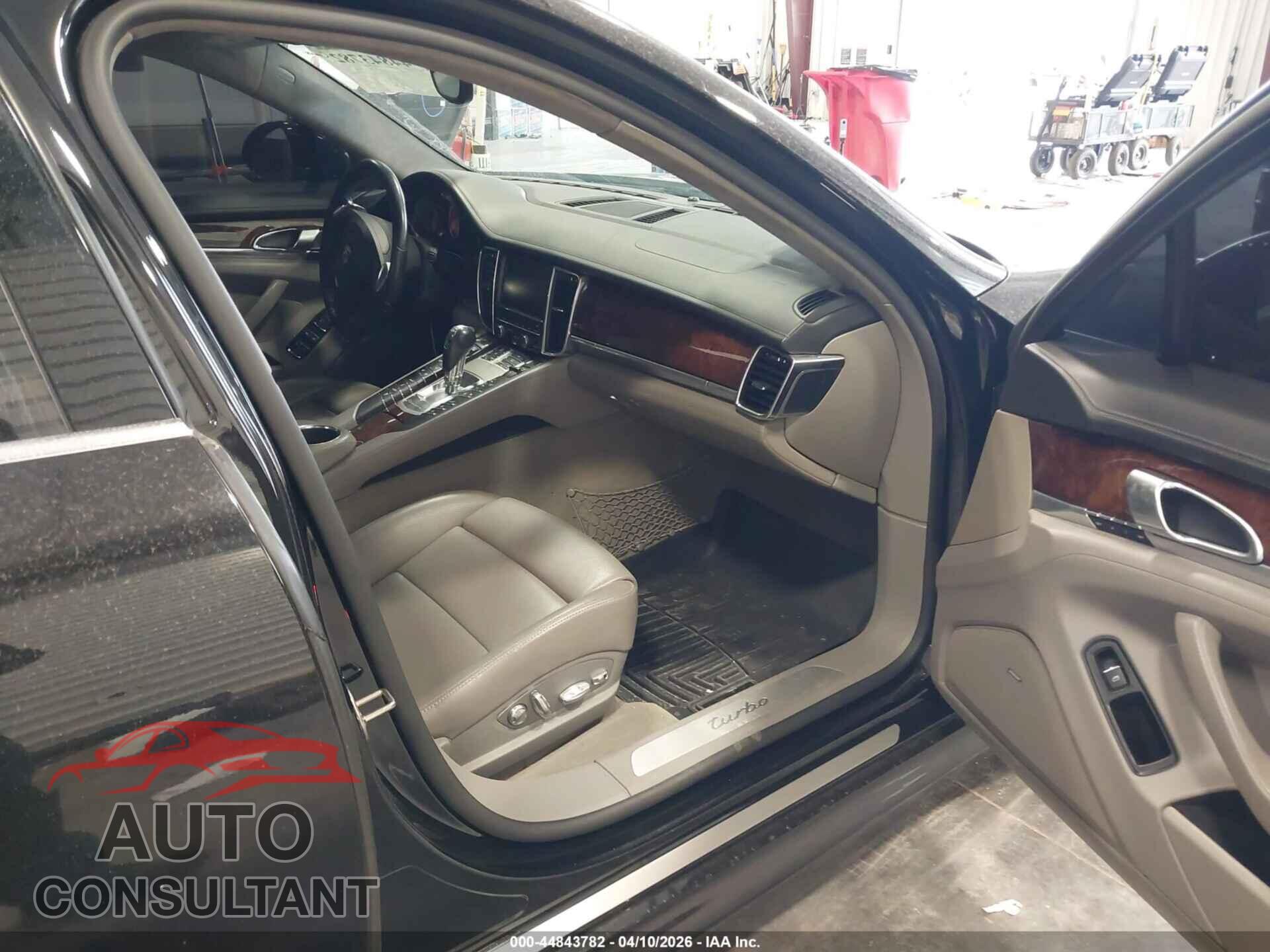 PORSCHE PANAMERA 2011 - WP0AC2A76BL090078