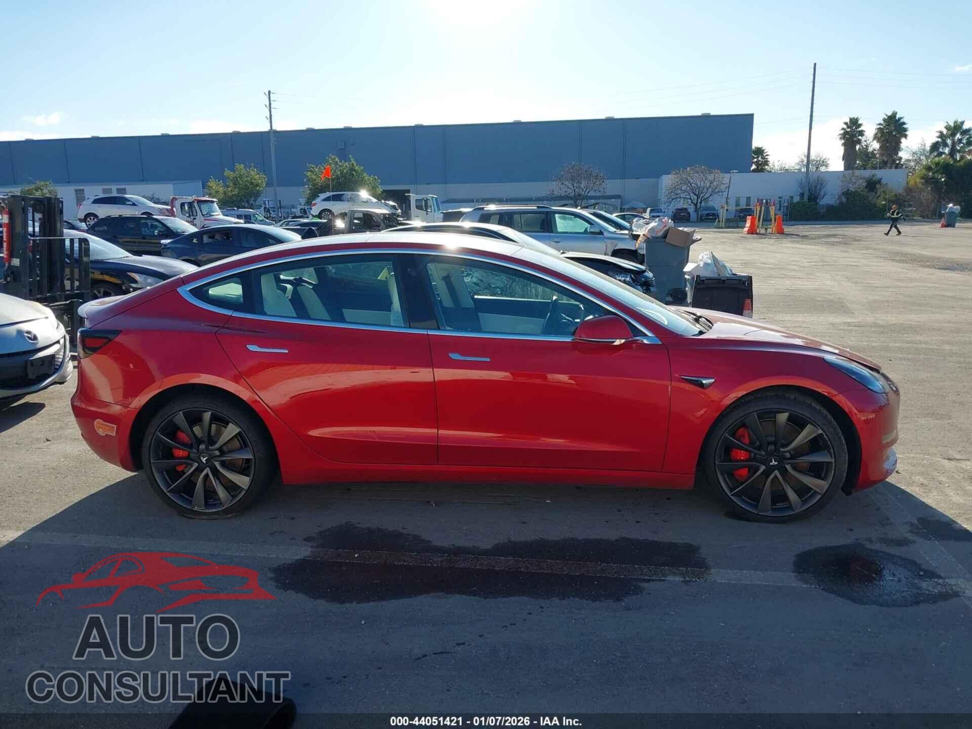 TESLA MODEL 3 2020 - 5YJ3E1EC3LF641852