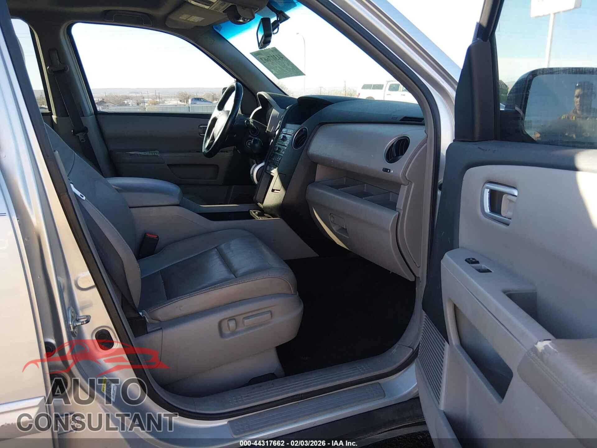 HONDA PILOT 2009 - 5FNYF38659B007746