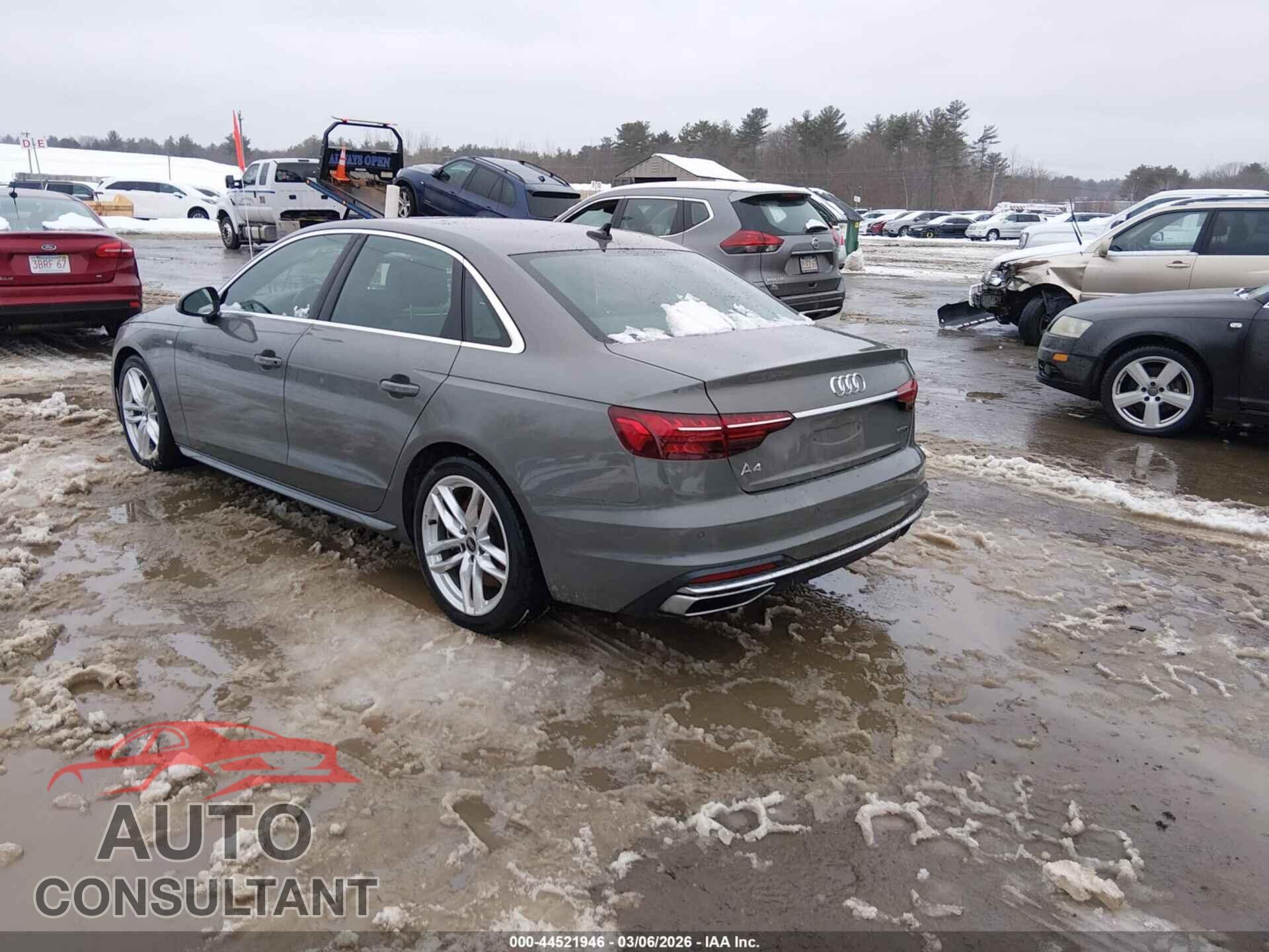 AUDI A4 2023 - WAUDAAF4XPN003240