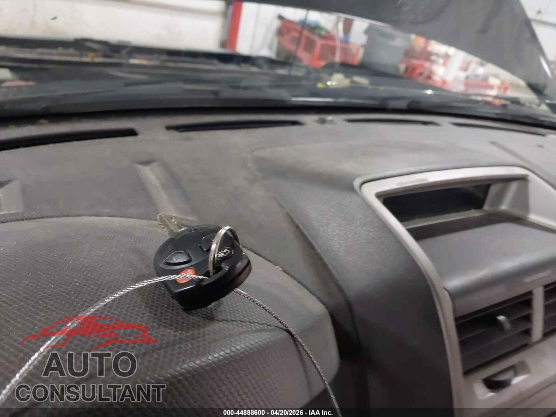 FORD ESCAPE 2010 - 1FMCU9D74AKD07265
